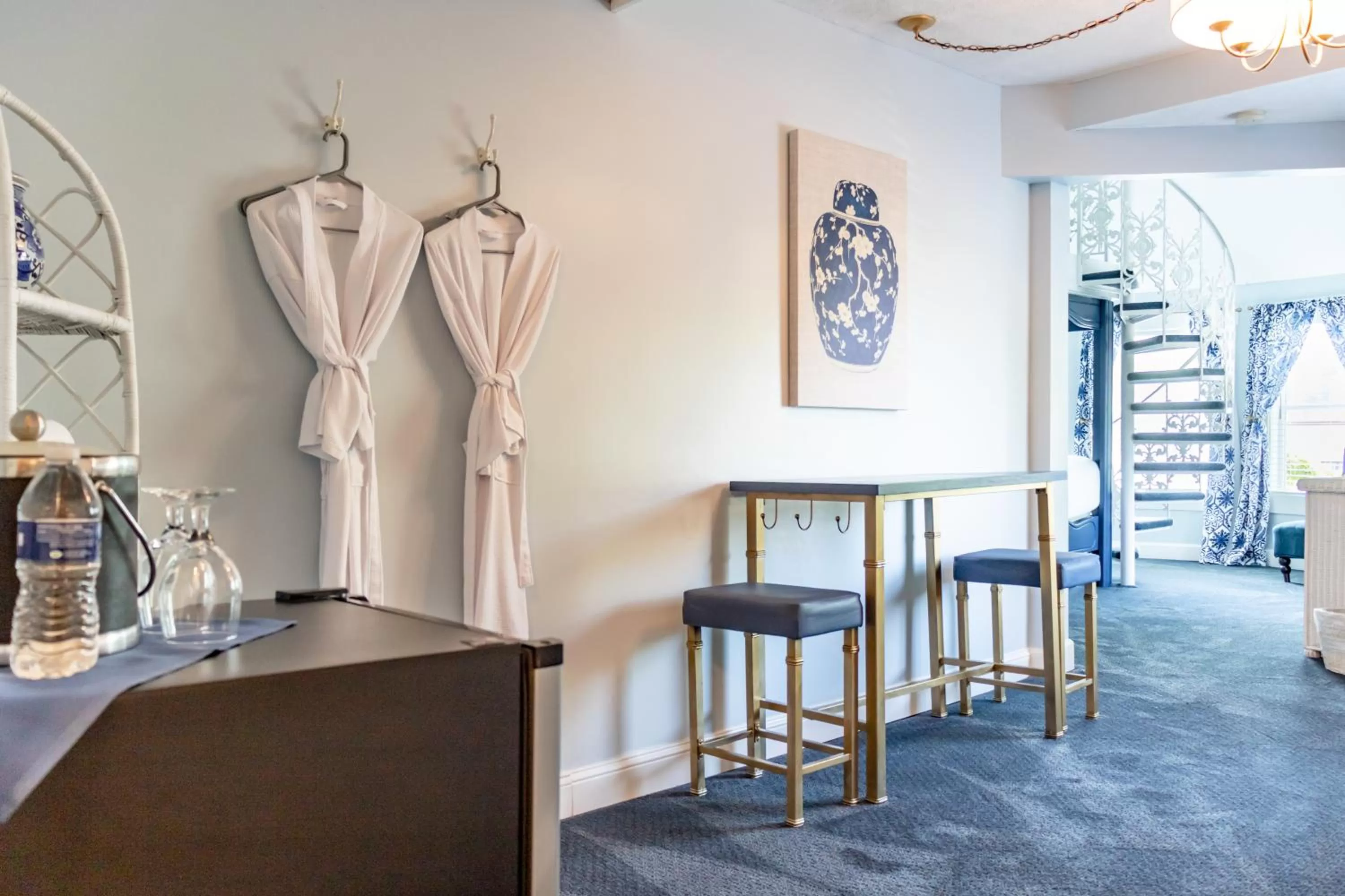 Seating Area in Hotel Frankfort & Restaurant