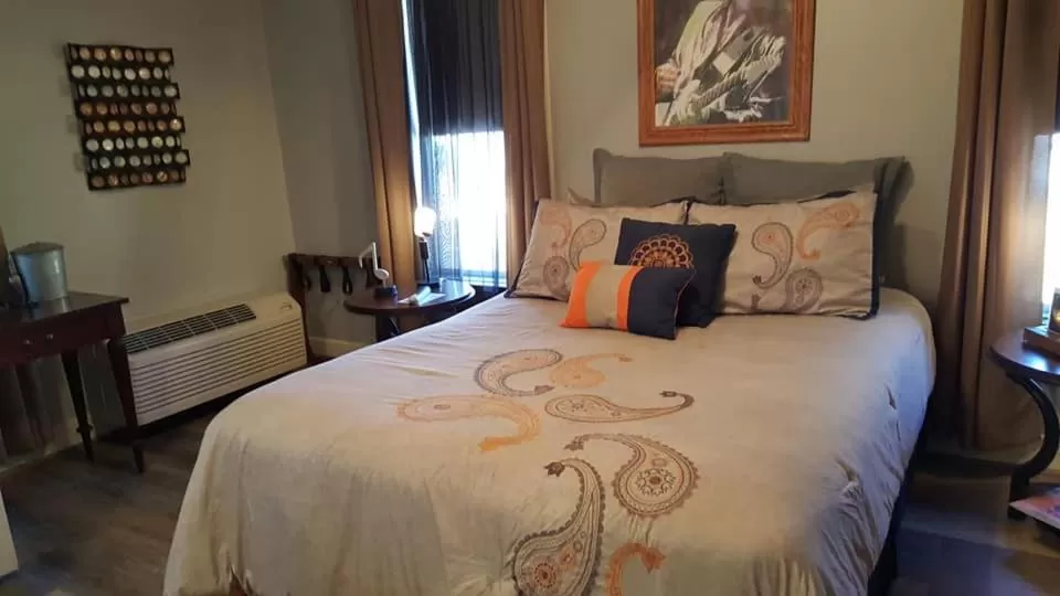 Bed in Full Moon Inn