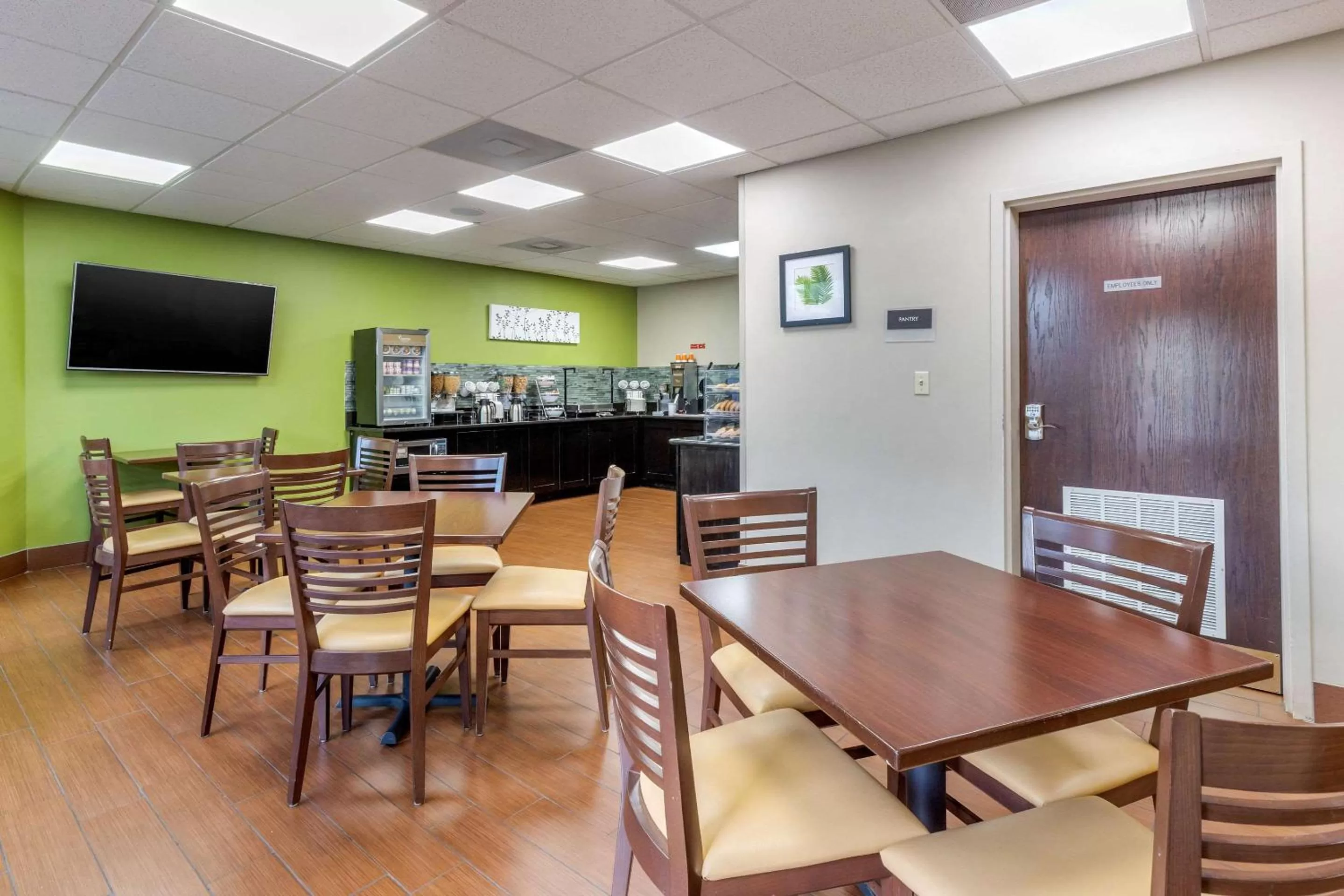 Restaurant/places to eat in Sleep Inn Orangeburg