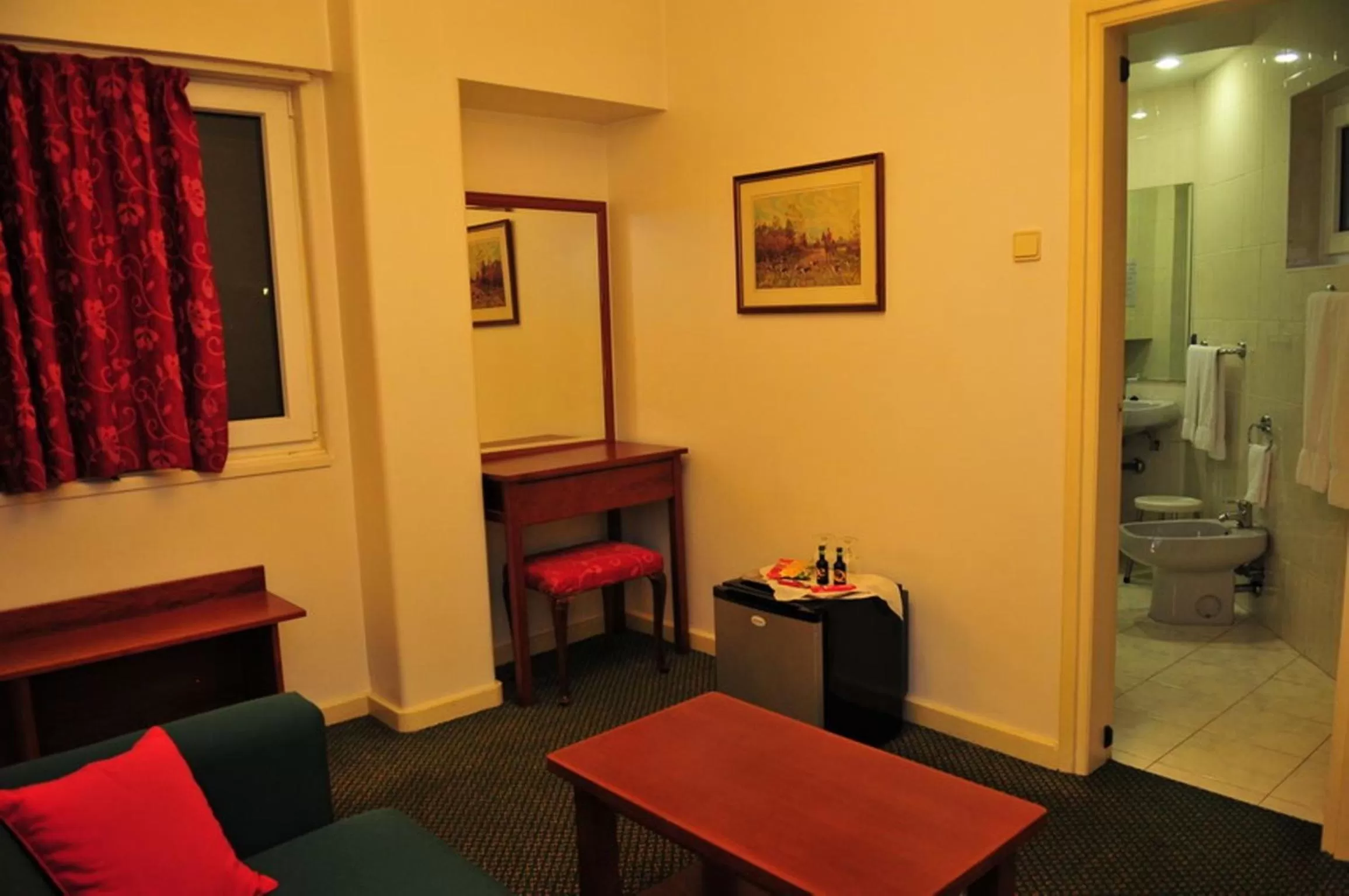 Photo of the whole room in Vera Cruz Porto Downtown Hotel