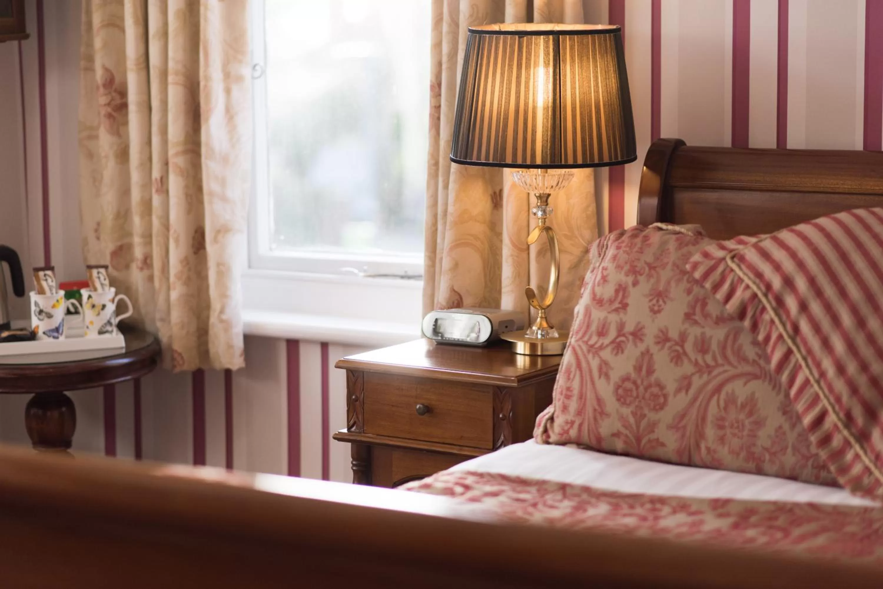 Bed in Grovefield Manor