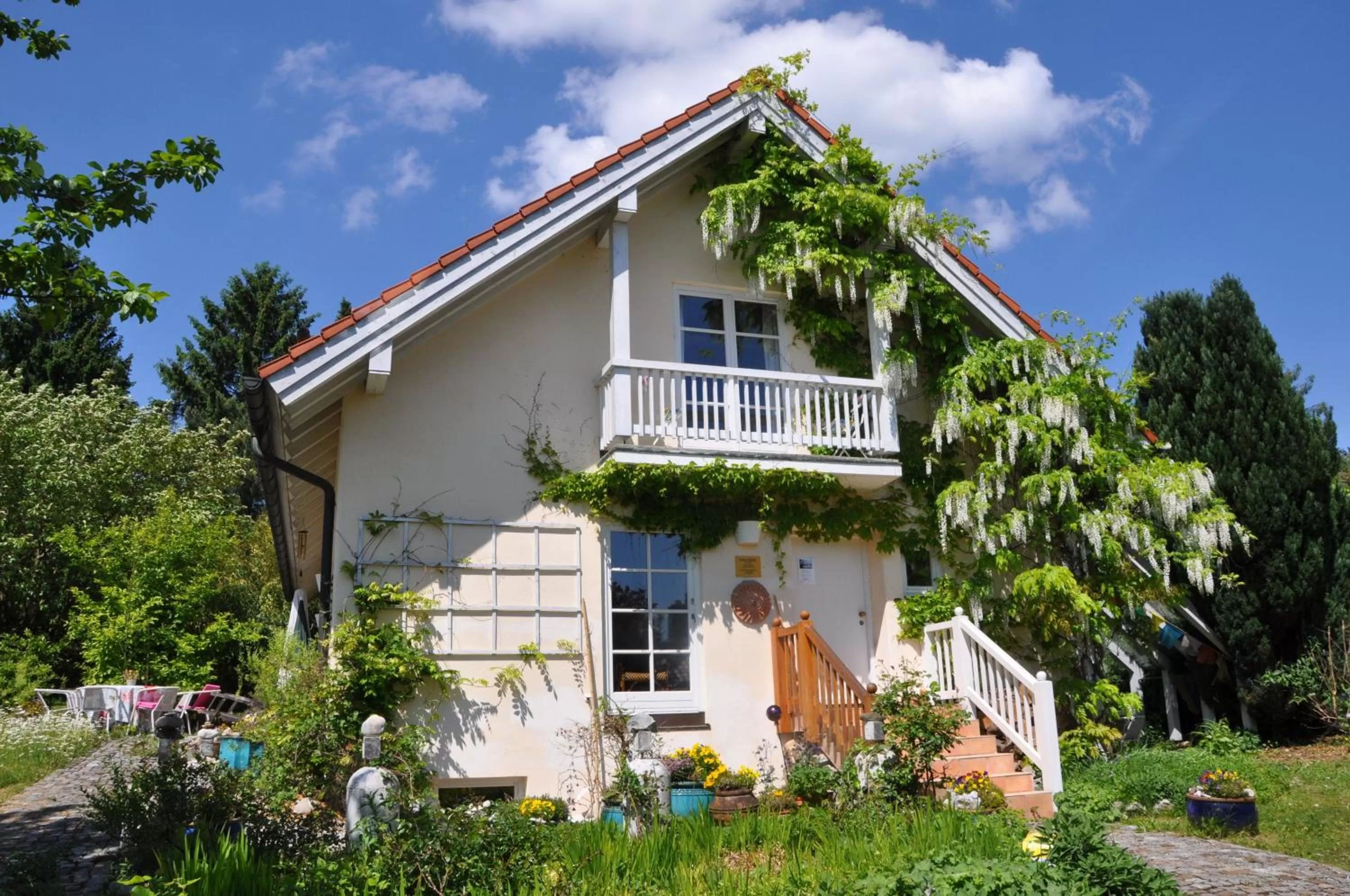 Facade/entrance in Bed and Breakfast Bavaria München