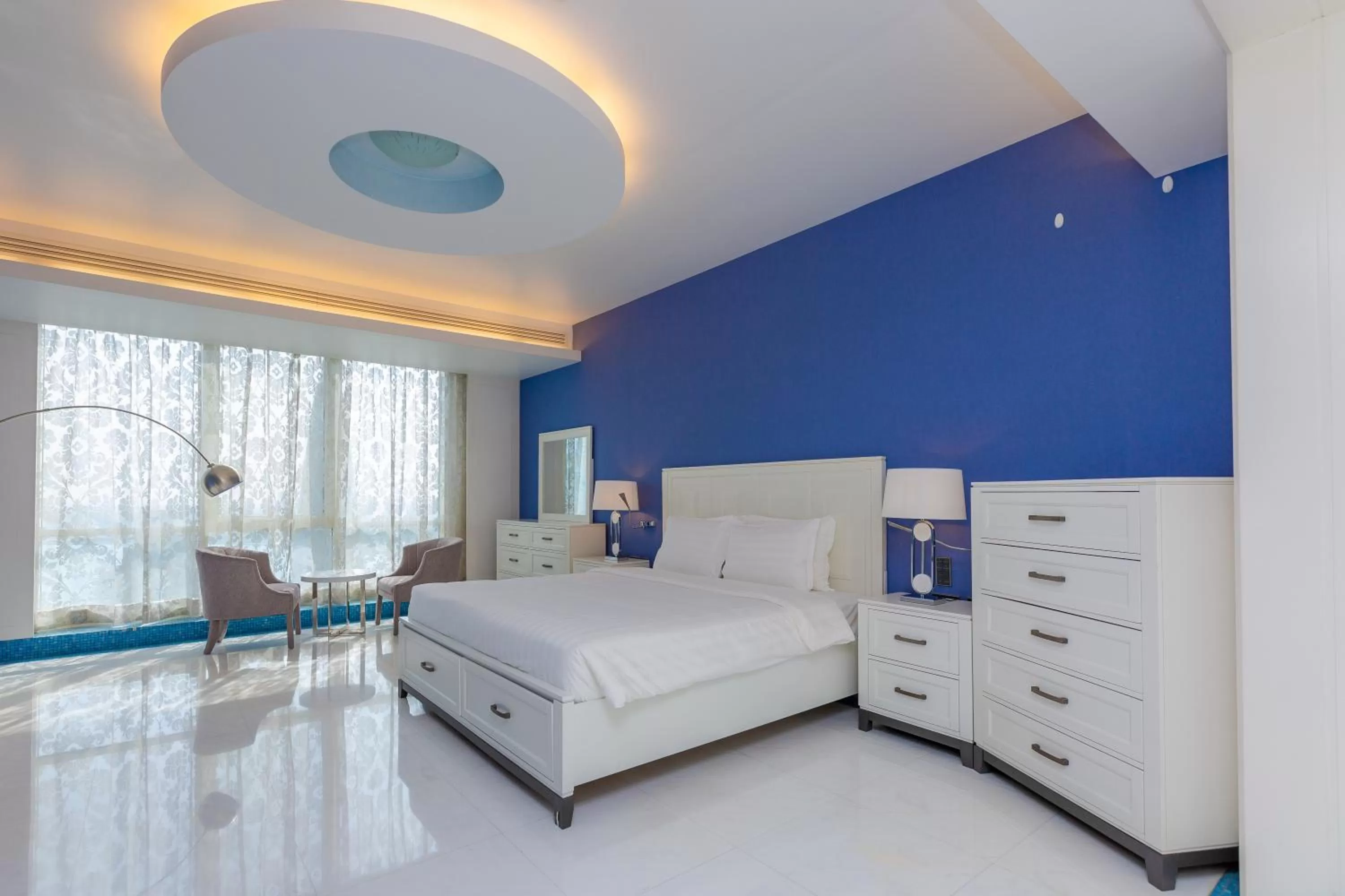 Bedroom, Bed in Ezdan Hotel West Bay