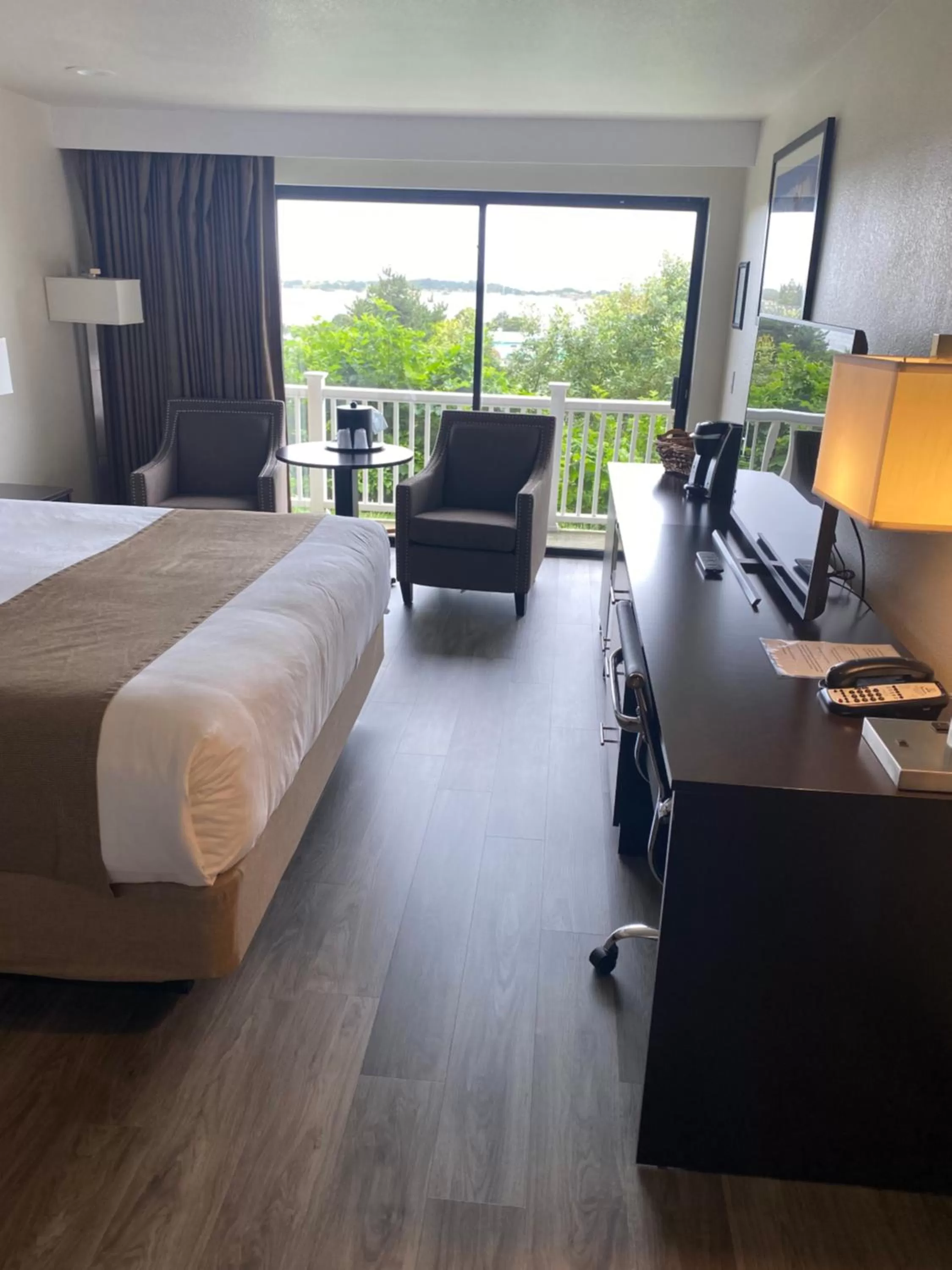 Balcony/Terrace, Bed in Bandon Inn