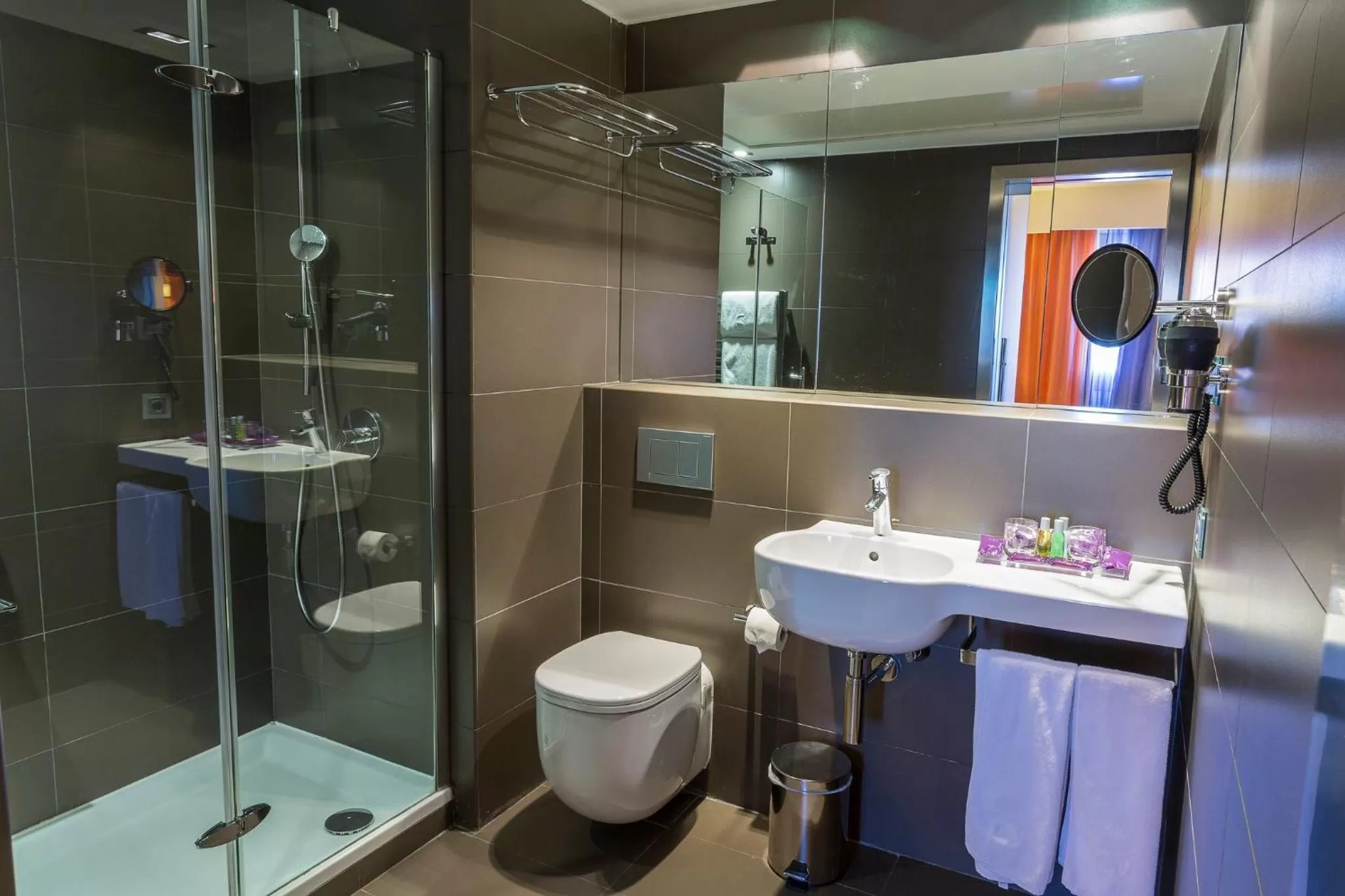 One-Bedroom Suite in Madrid - Retiro, an IHG Hotel