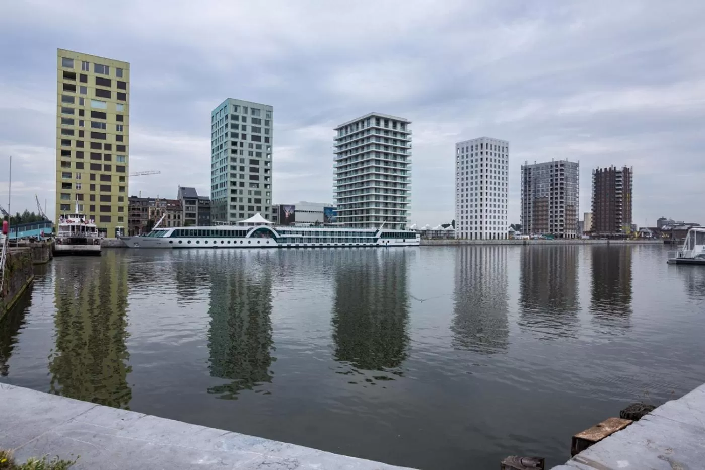 Neighbourhood in U Eat & Sleep Antwerp