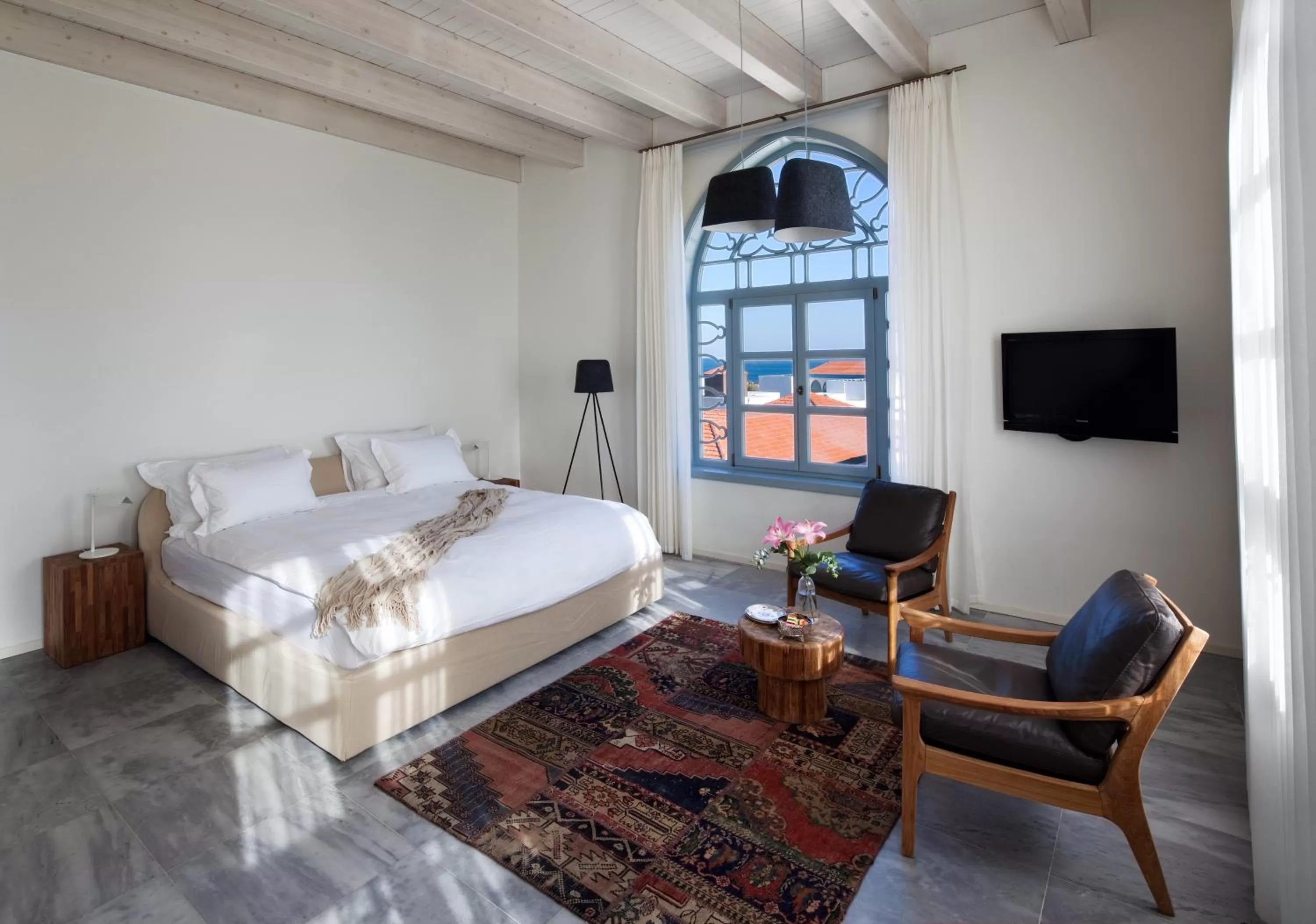 Bed in The Efendi Hotel Akko