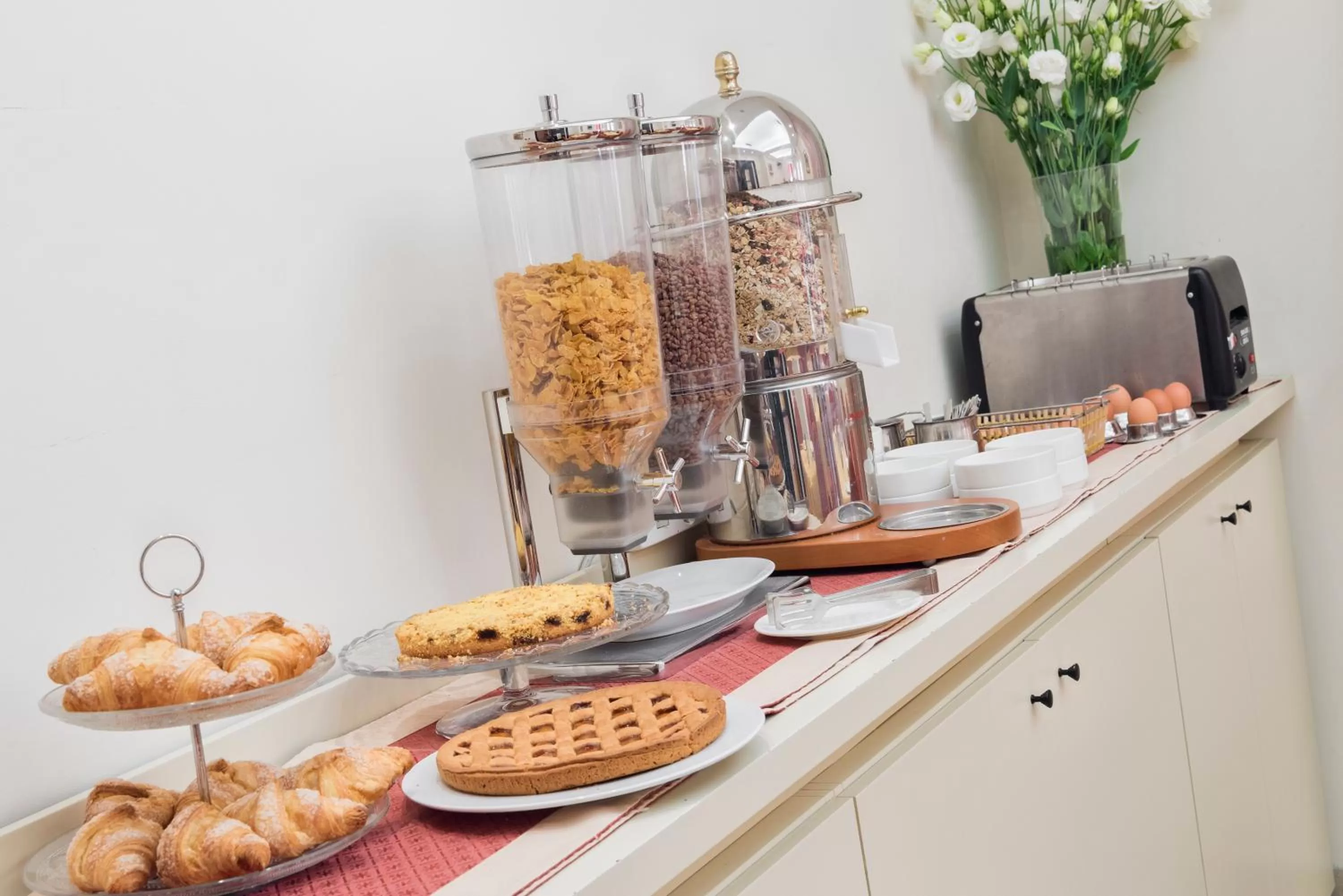 Breakfast in Hotel Garibaldi