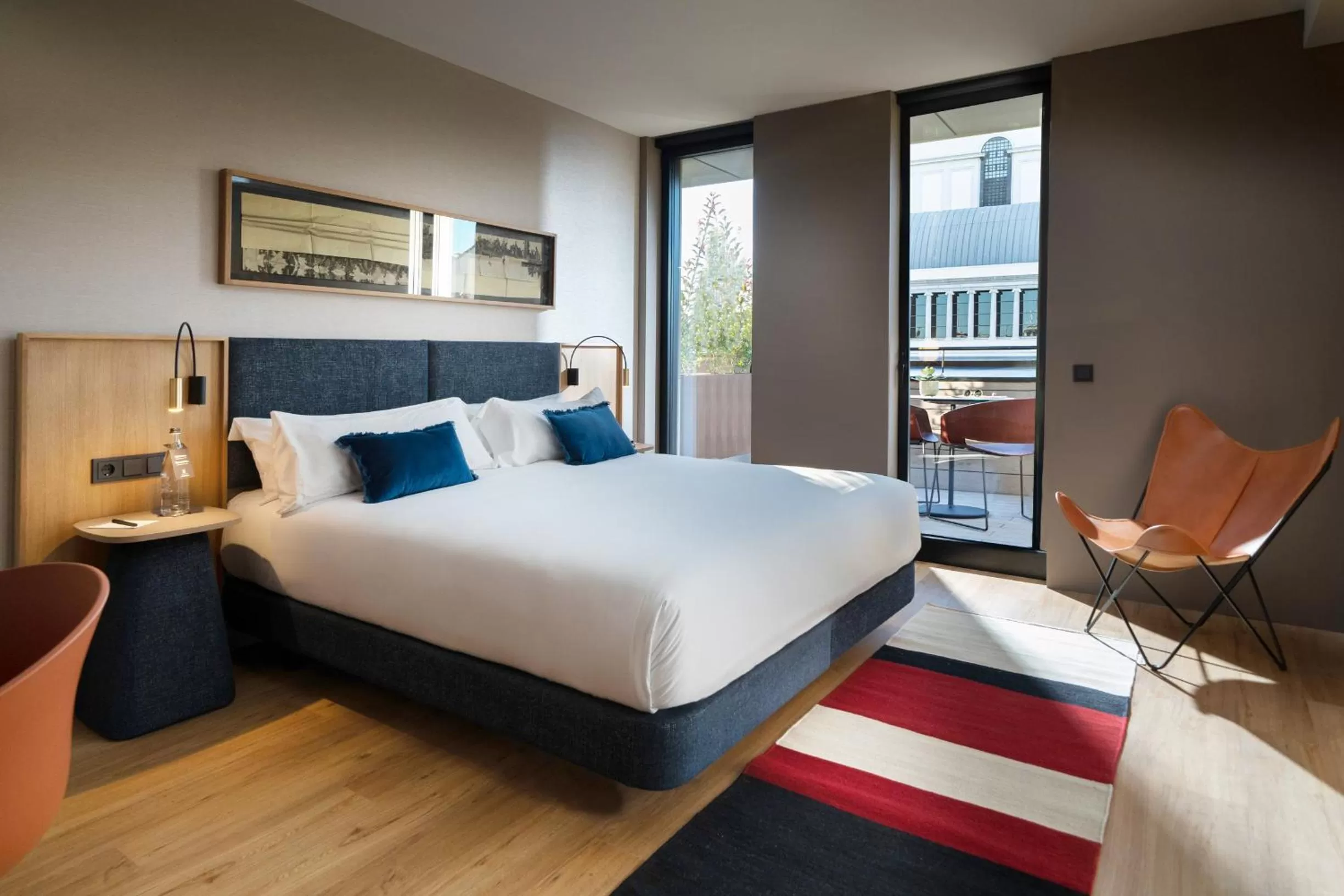 Photo of the whole room, Bed in Ocean Drive Madrid