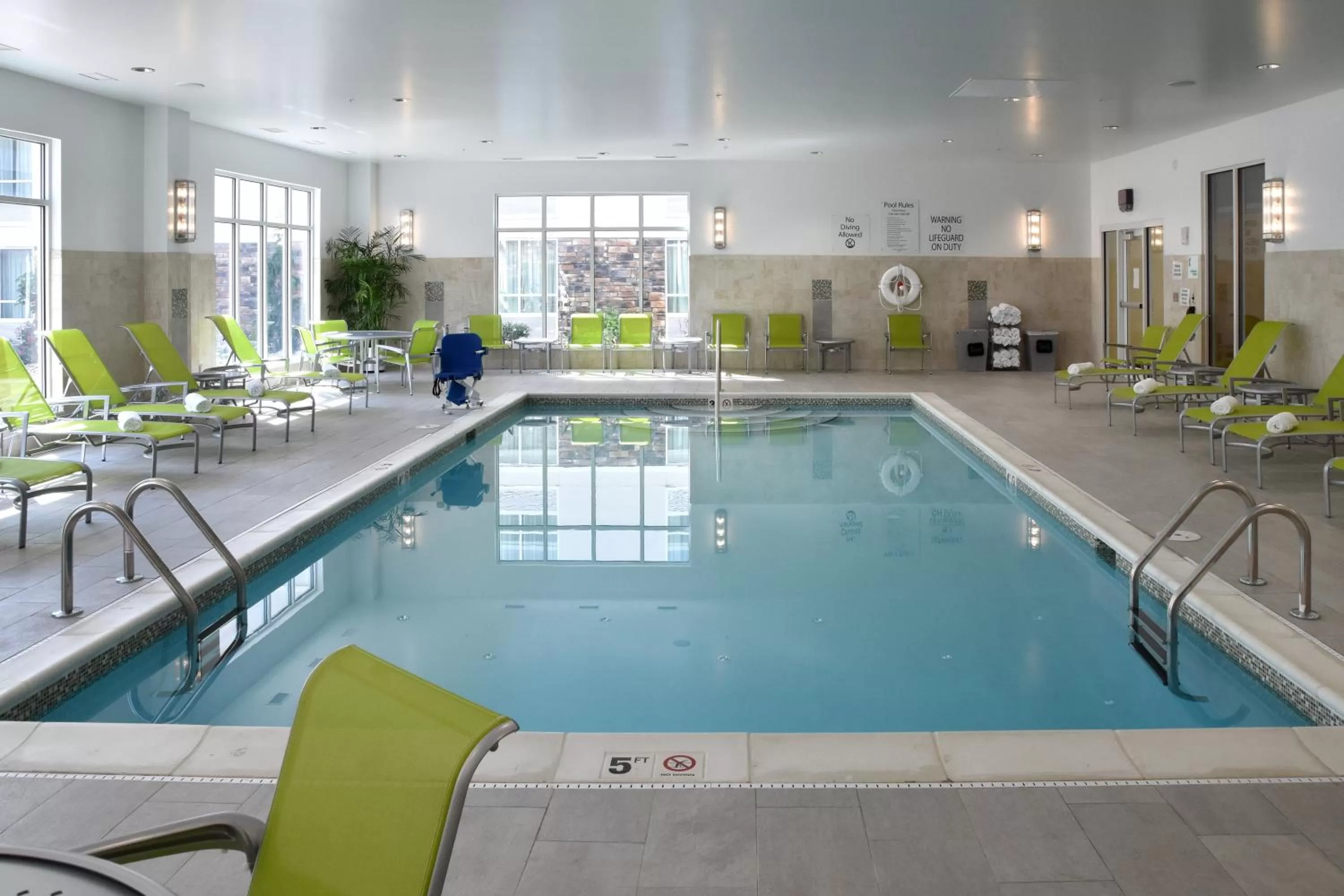 Swimming pool in Holiday Inn Canton-Belden Village by IHG