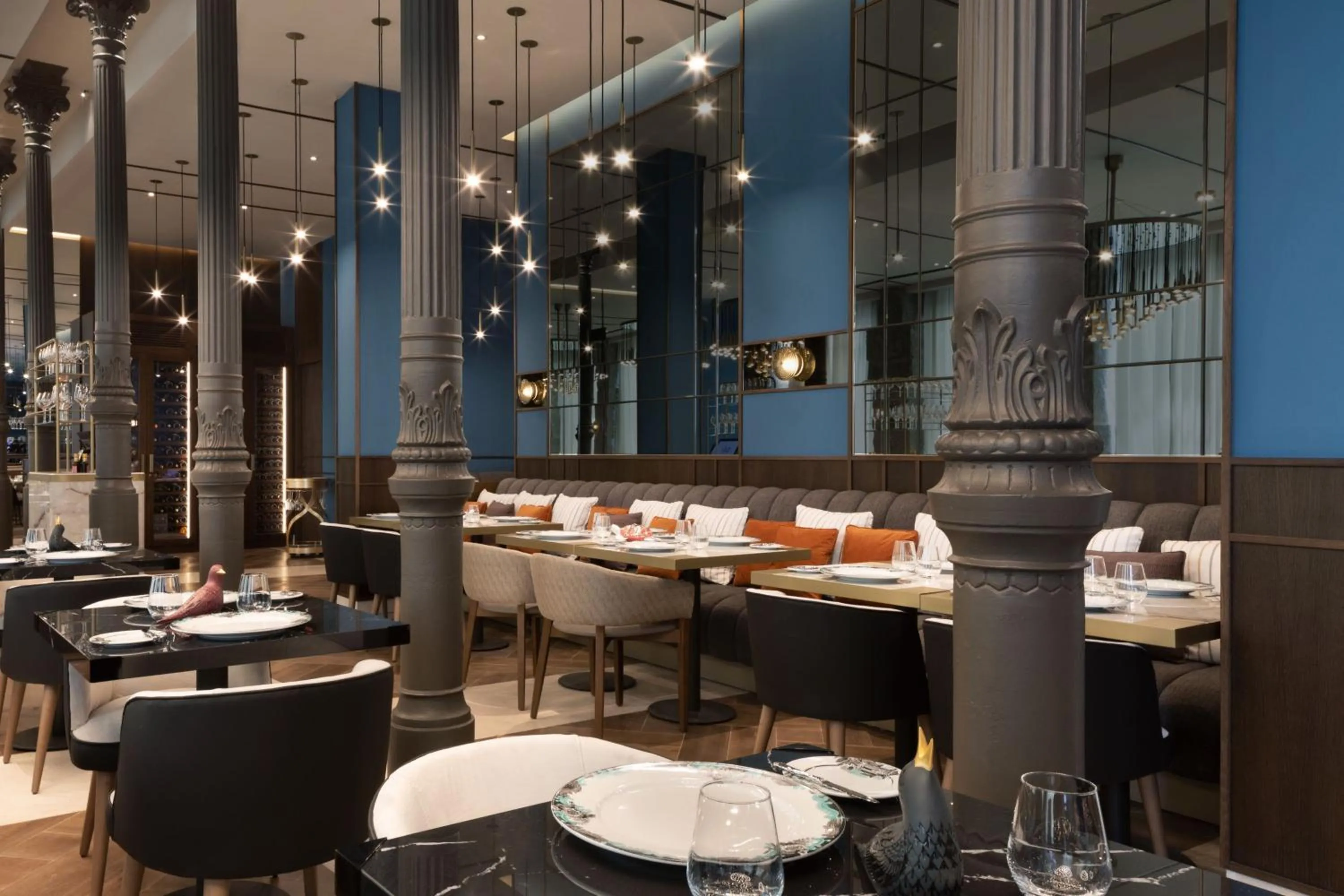 Restaurant/places to eat in JW Marriott Hotel Madrid