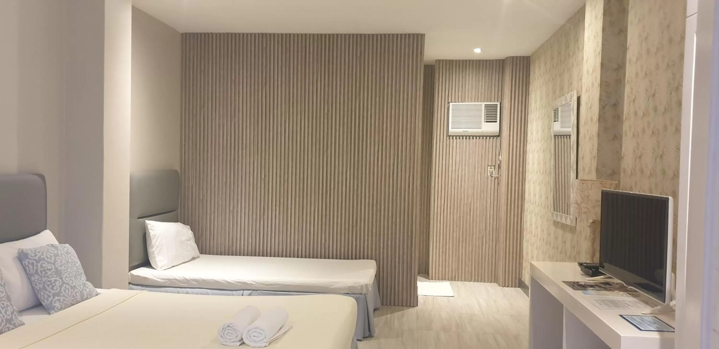 Bed in Down South 118 Beach Resort