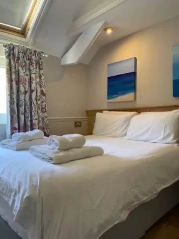 Bed in Tynycornel Hotel