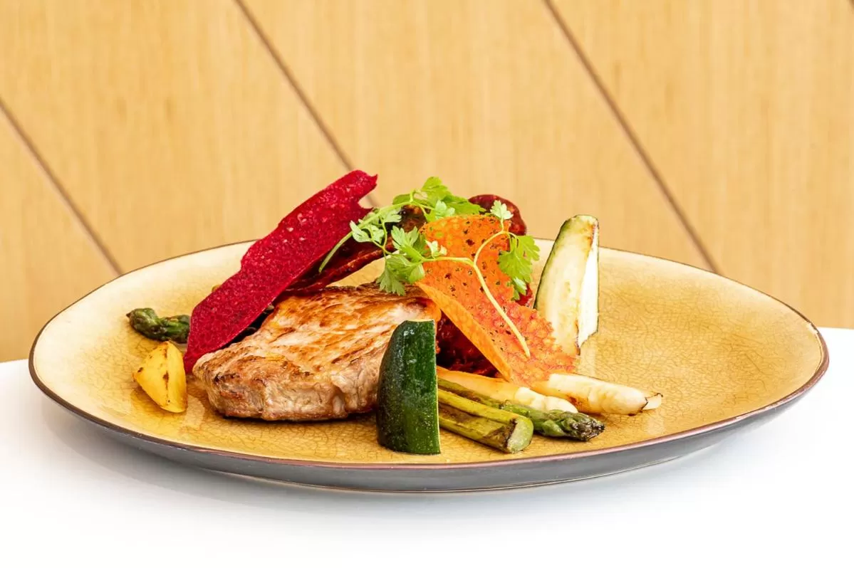 Restaurant/places to eat in Best Western Hotel du Lac Dunkerque- Restaurant ouvert 7/7 midi et soir