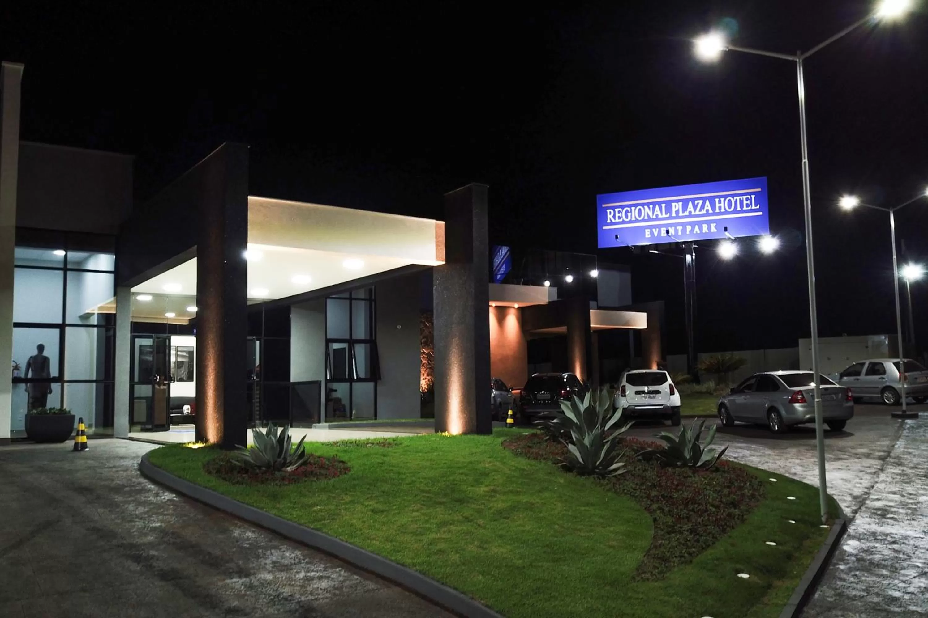 Facade/entrance in Regional Plaza Hotel Event Park
