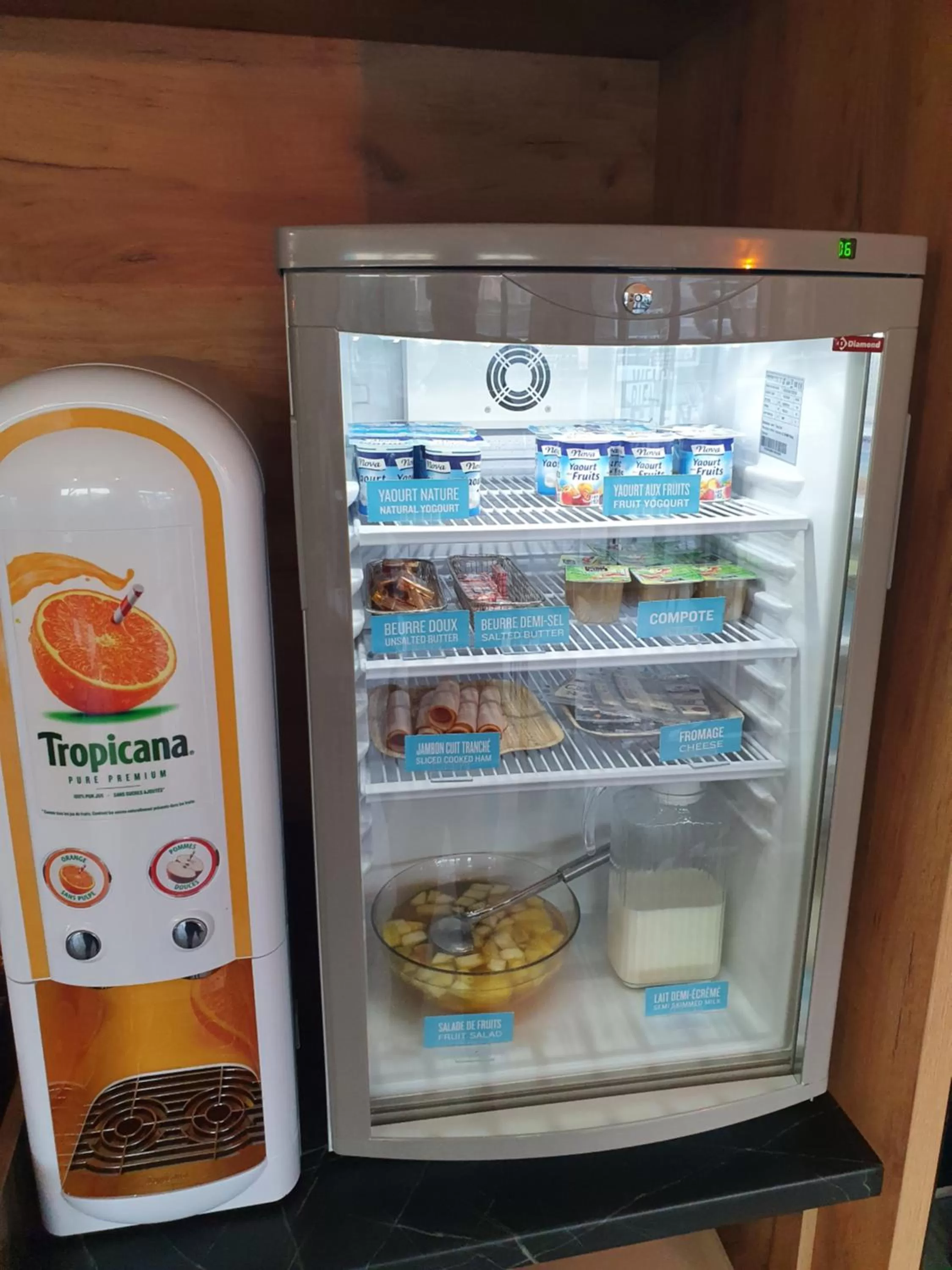 Food in Kyriad Direct Martigues