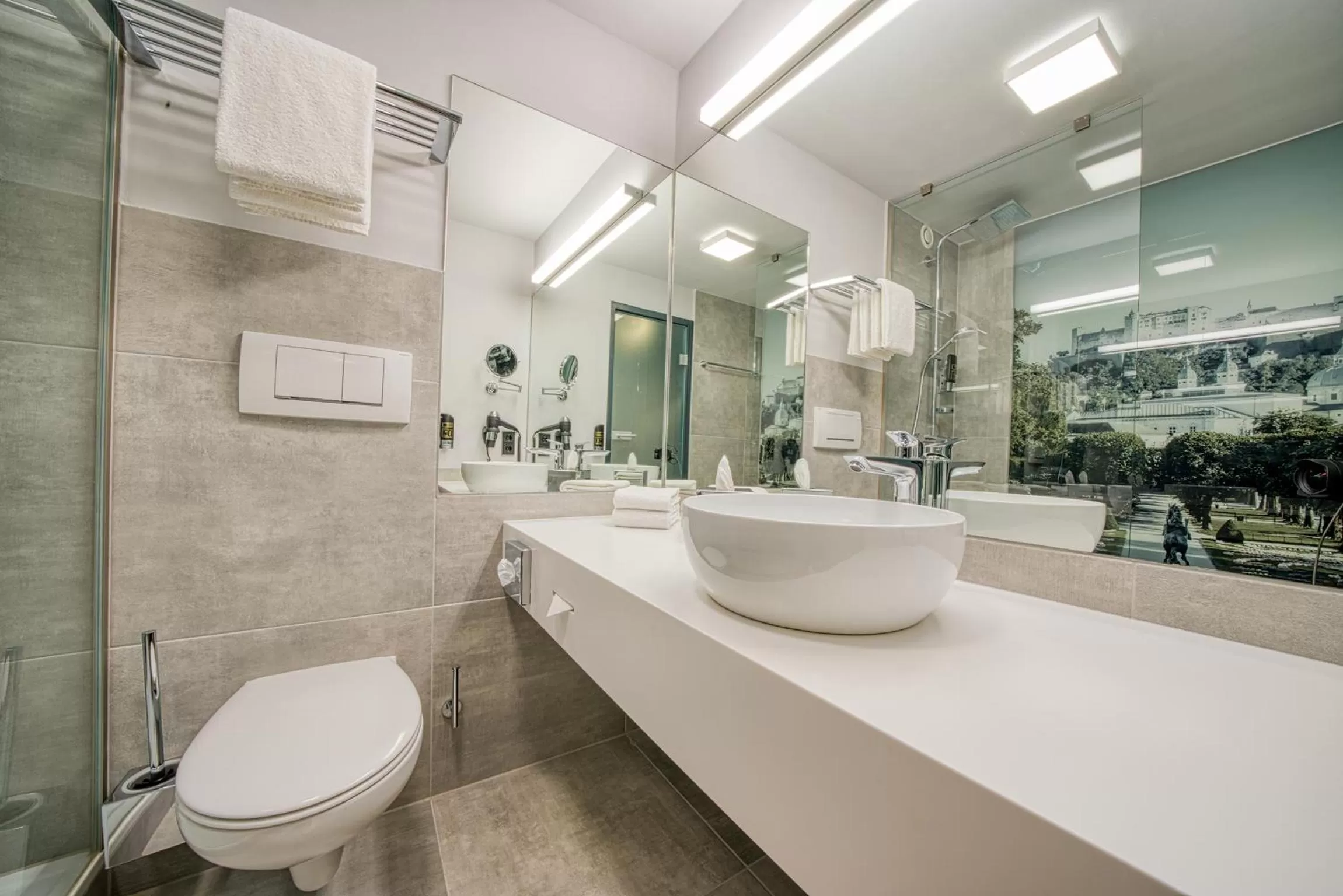 Bathroom in FourSide Hotel Salzburg Messe, Trademark Collection by Wyndham