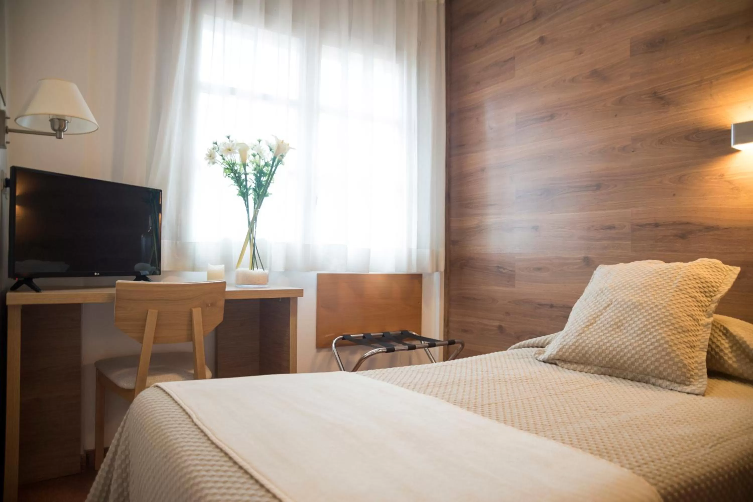 Photo of the whole room, Bed in Hotel Nadal