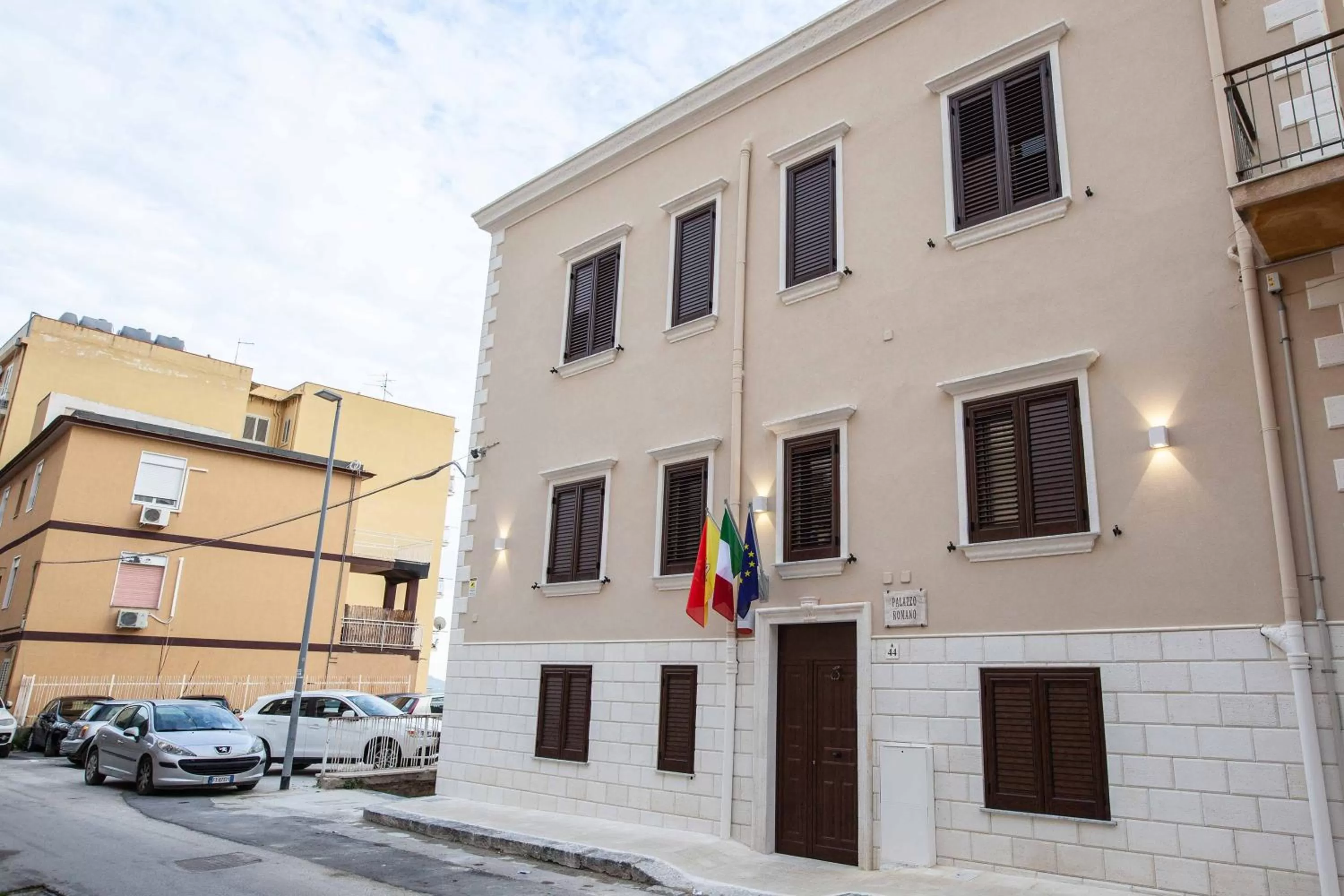 Property building in Esseneto Rooms