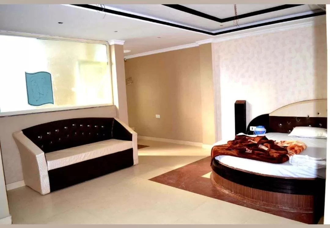 Photo of the whole room, Bed in Hotel Rock View