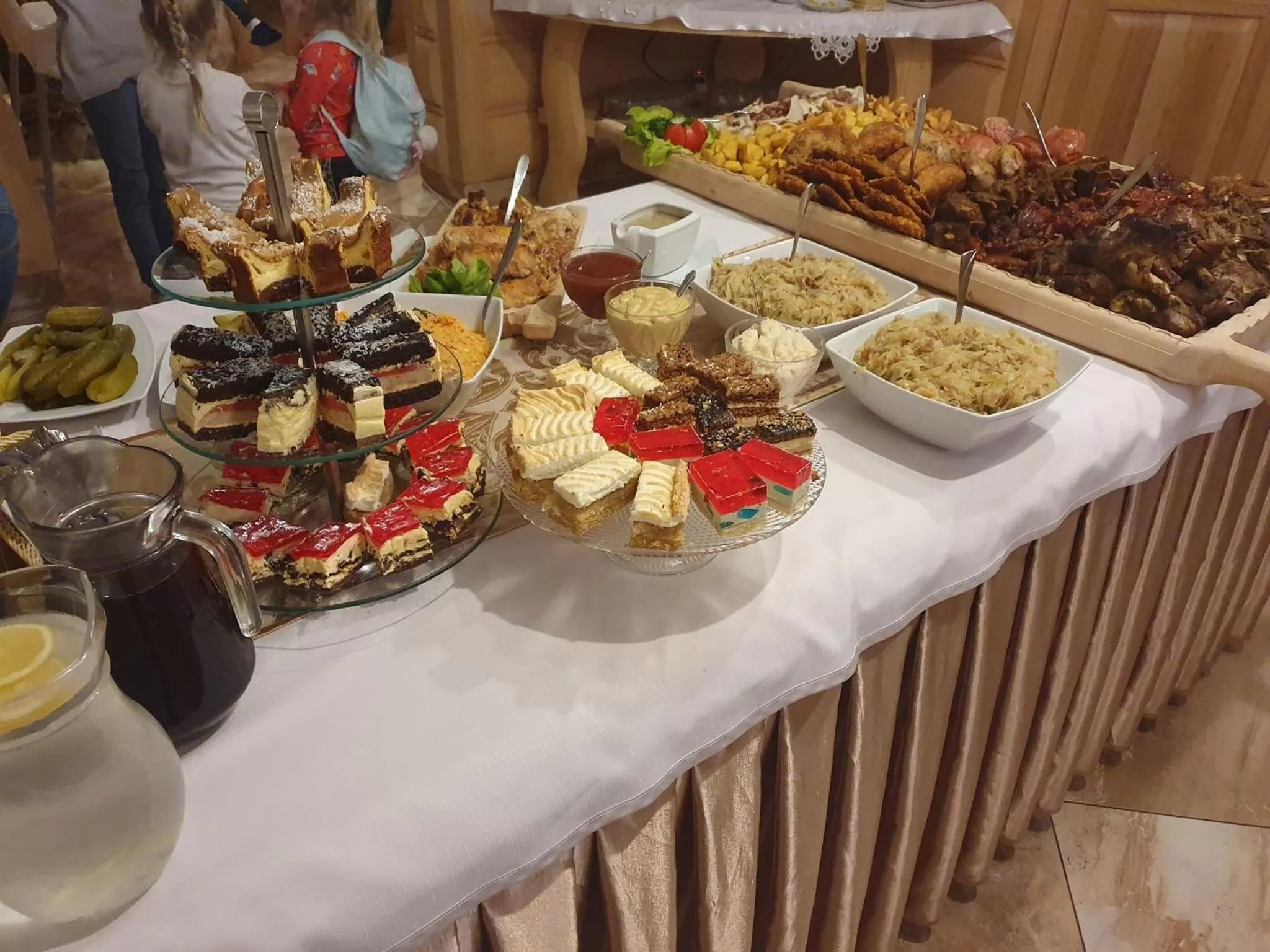 Food and drinks in Podhalanski Dworek z Jacuzzi