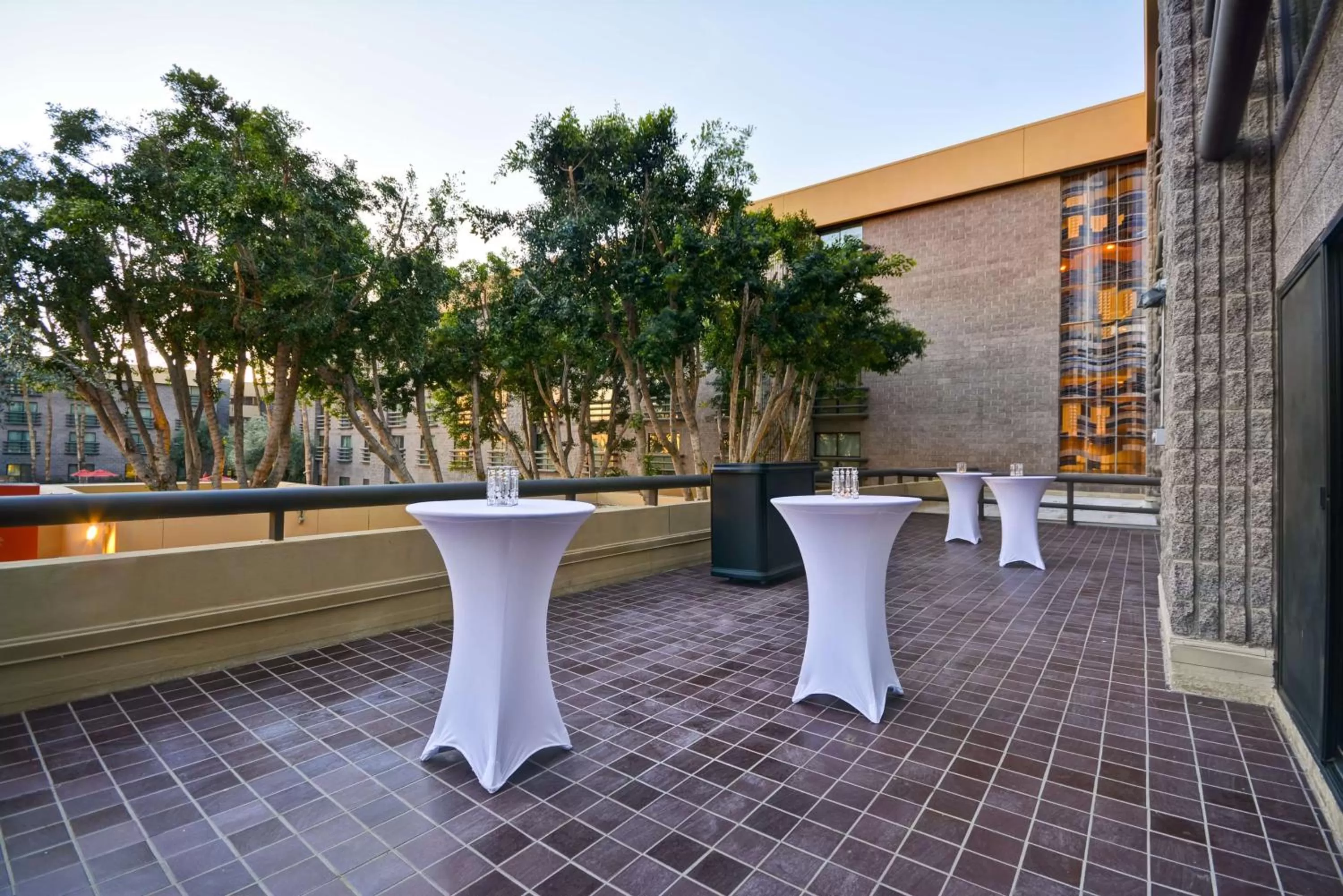 Patio in DoubleTree by Hilton Phoenix North