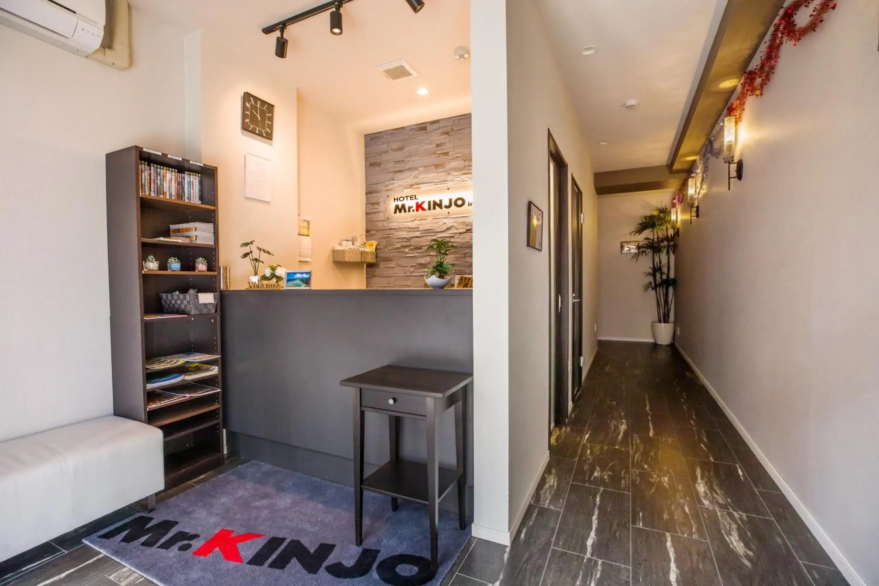 Lobby or reception, Lobby/Reception in Mr. Kinjo in NISHIZAKI Lobby or reception, Lobby/Reception in Mr. Kinjo in NISHIZAKI