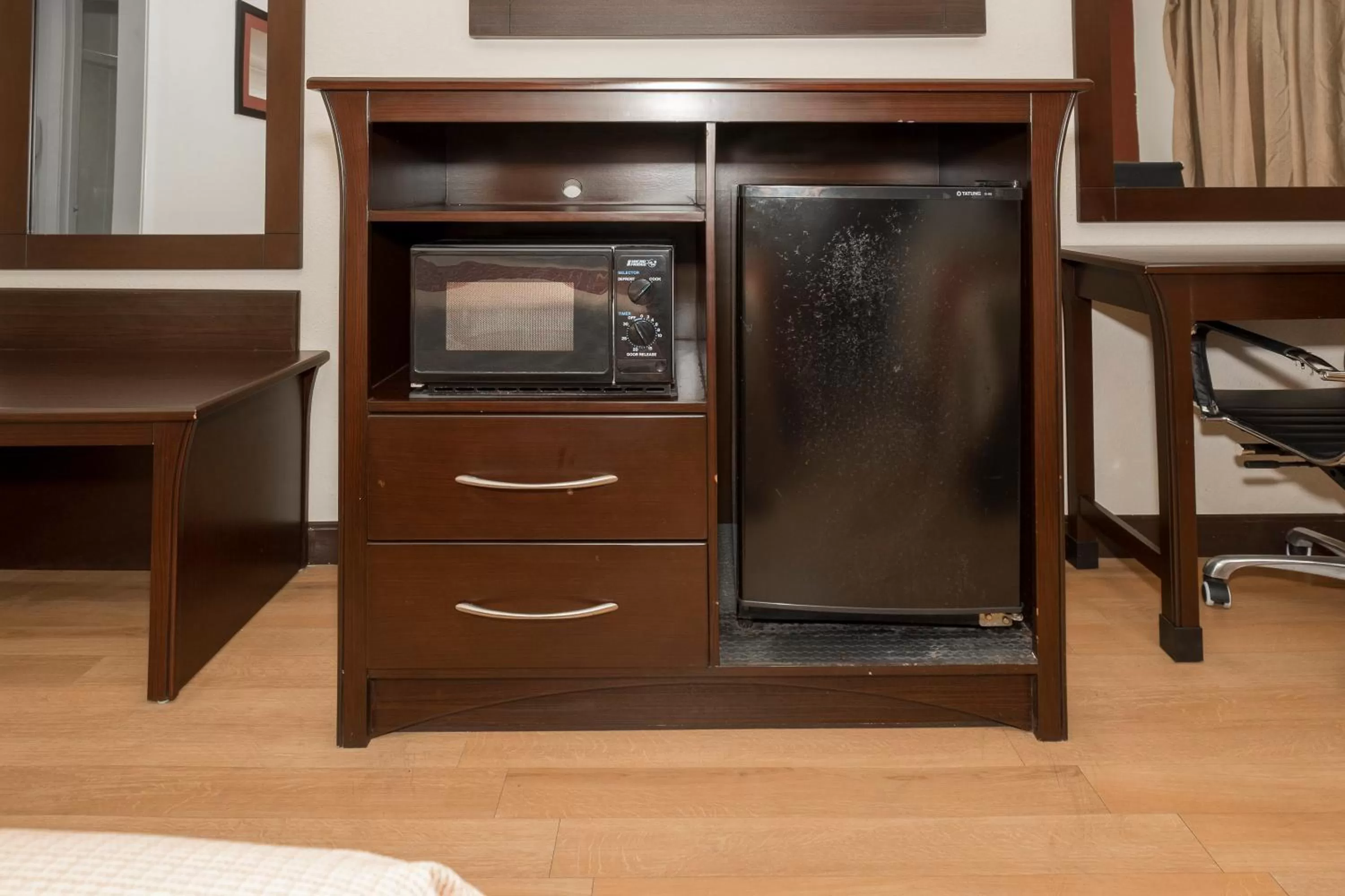 Photo of the whole room in Red Roof Inn Morgan City