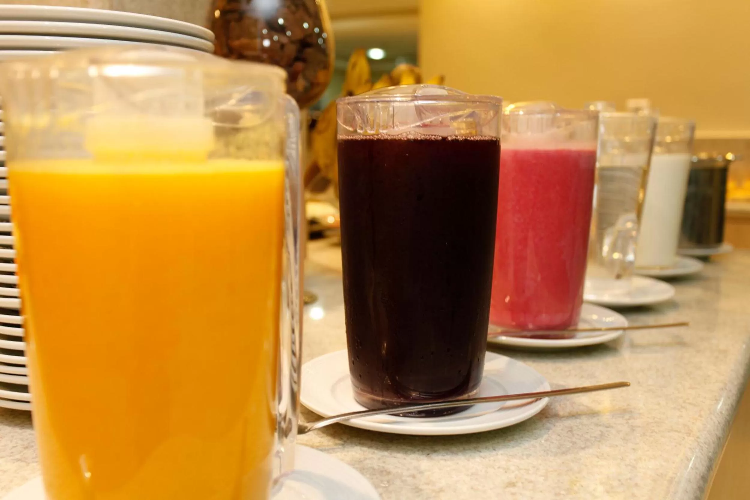 Drinks in Elegance Praia Hotel