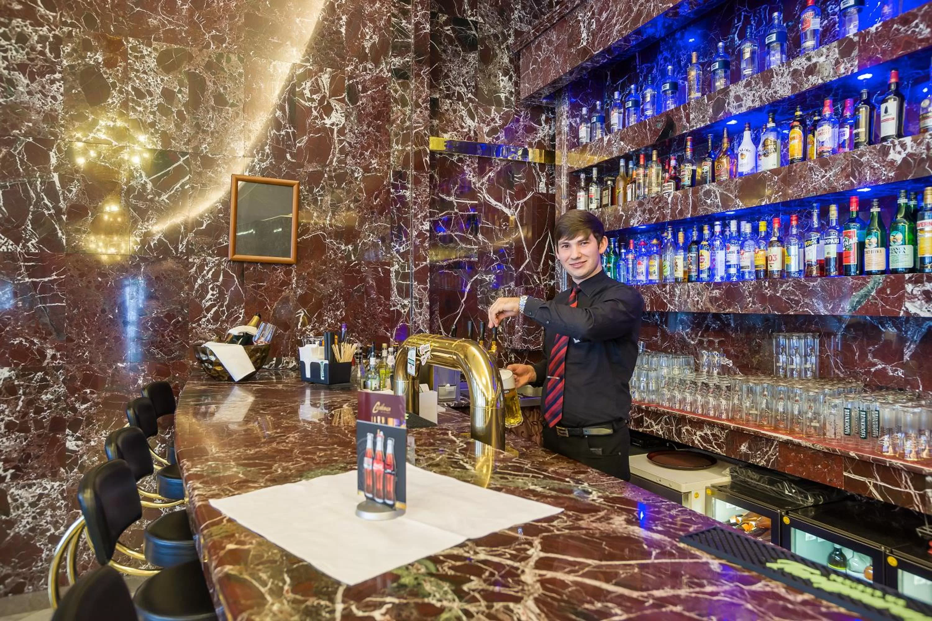 Lounge or bar in Hotel Unique Dortmund Hauptbahnhof