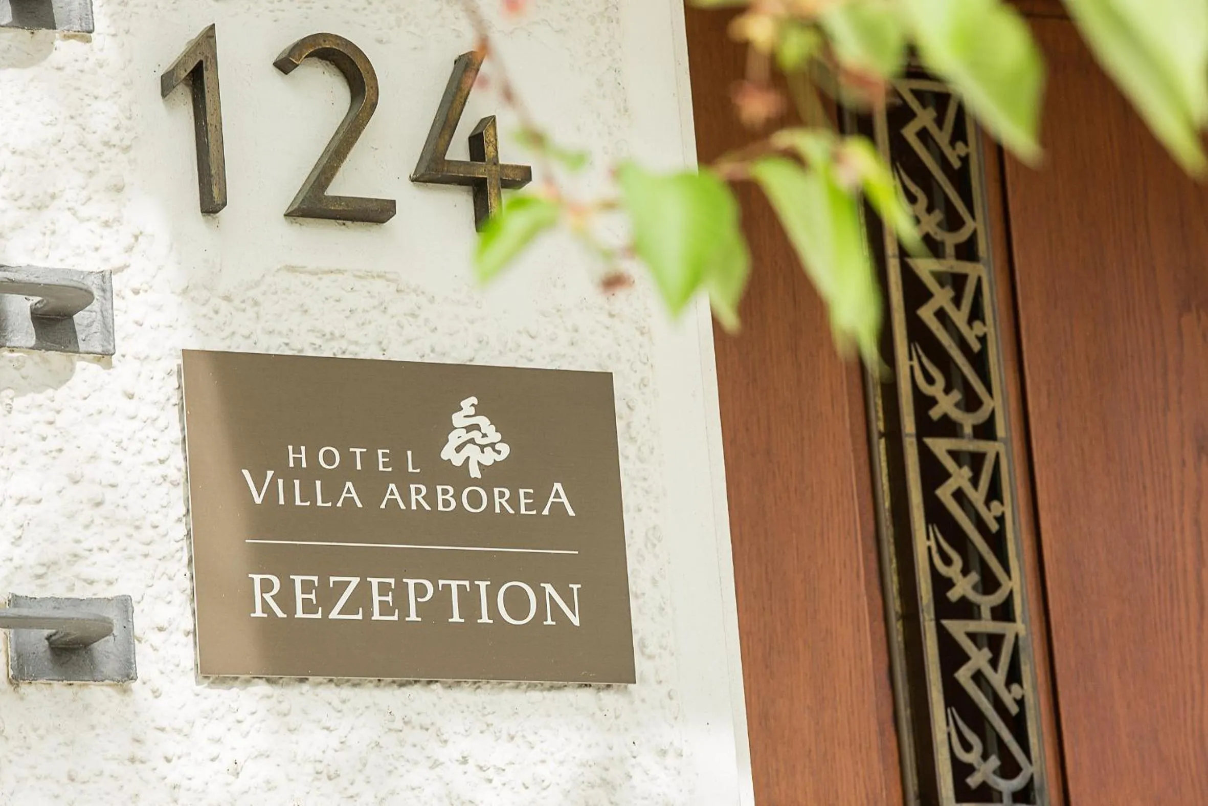 Facade/entrance in Villa Arborea