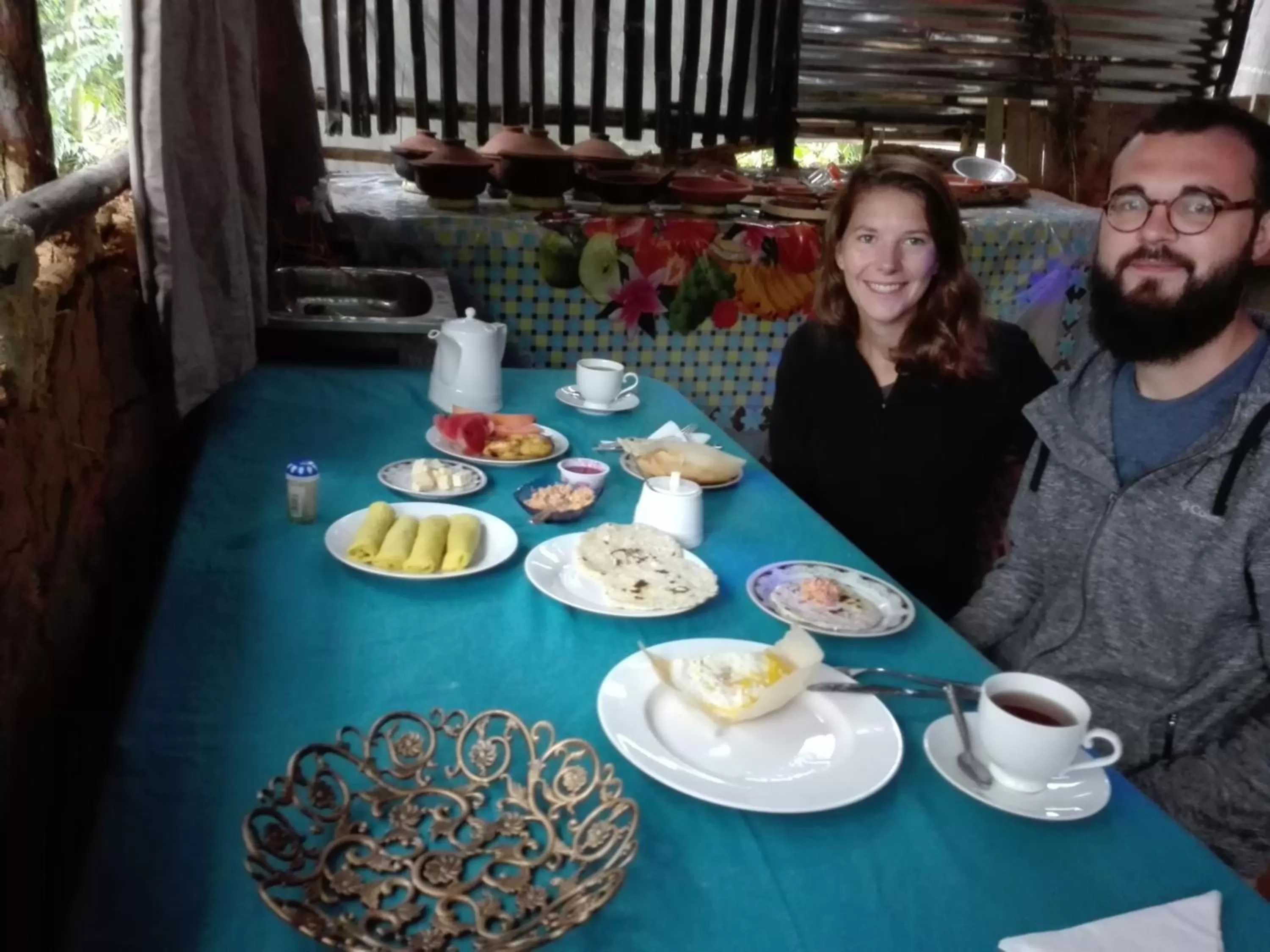 People in The Horizon Root Inn