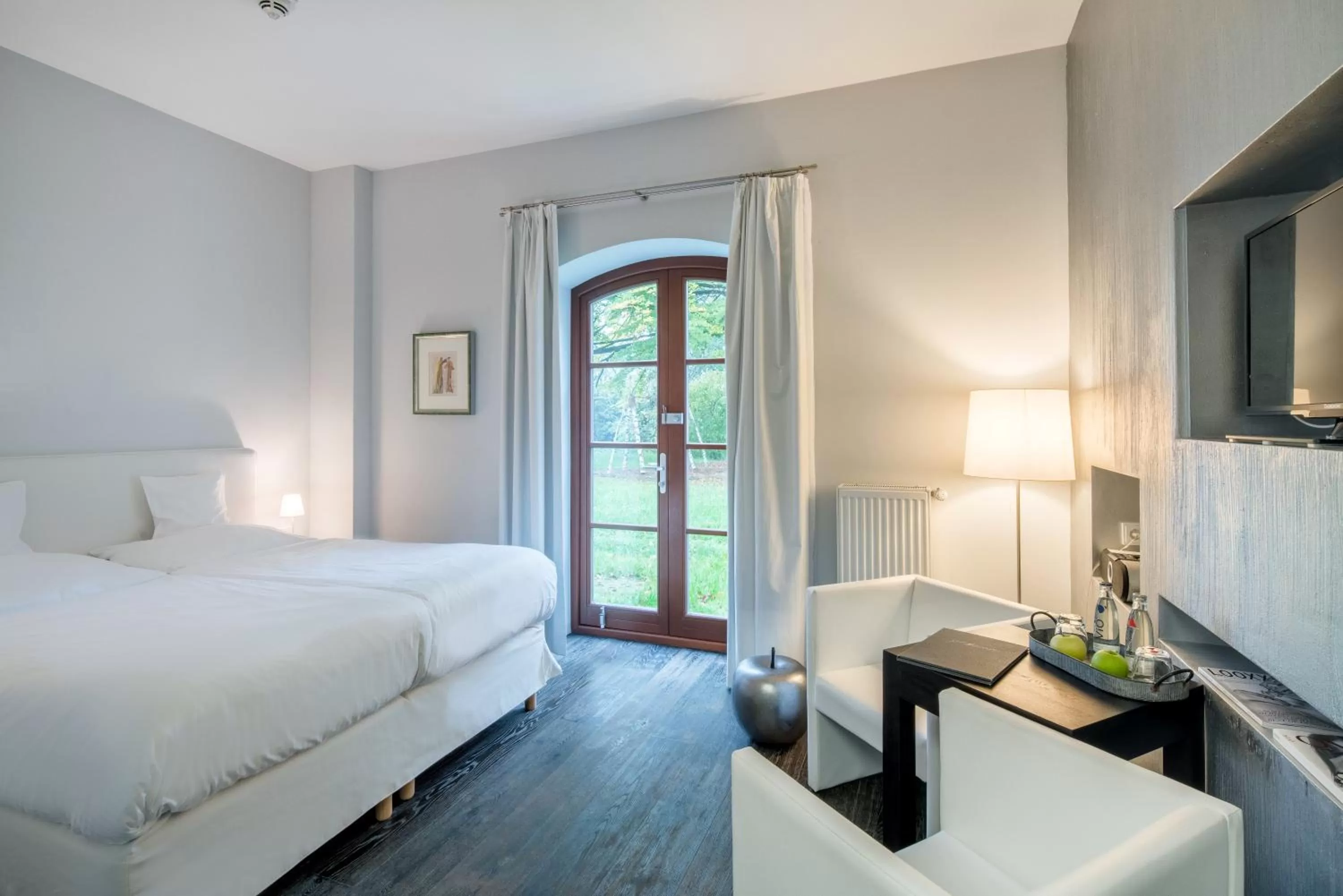 Photo of the whole room, Bed in Gut Hohenholz