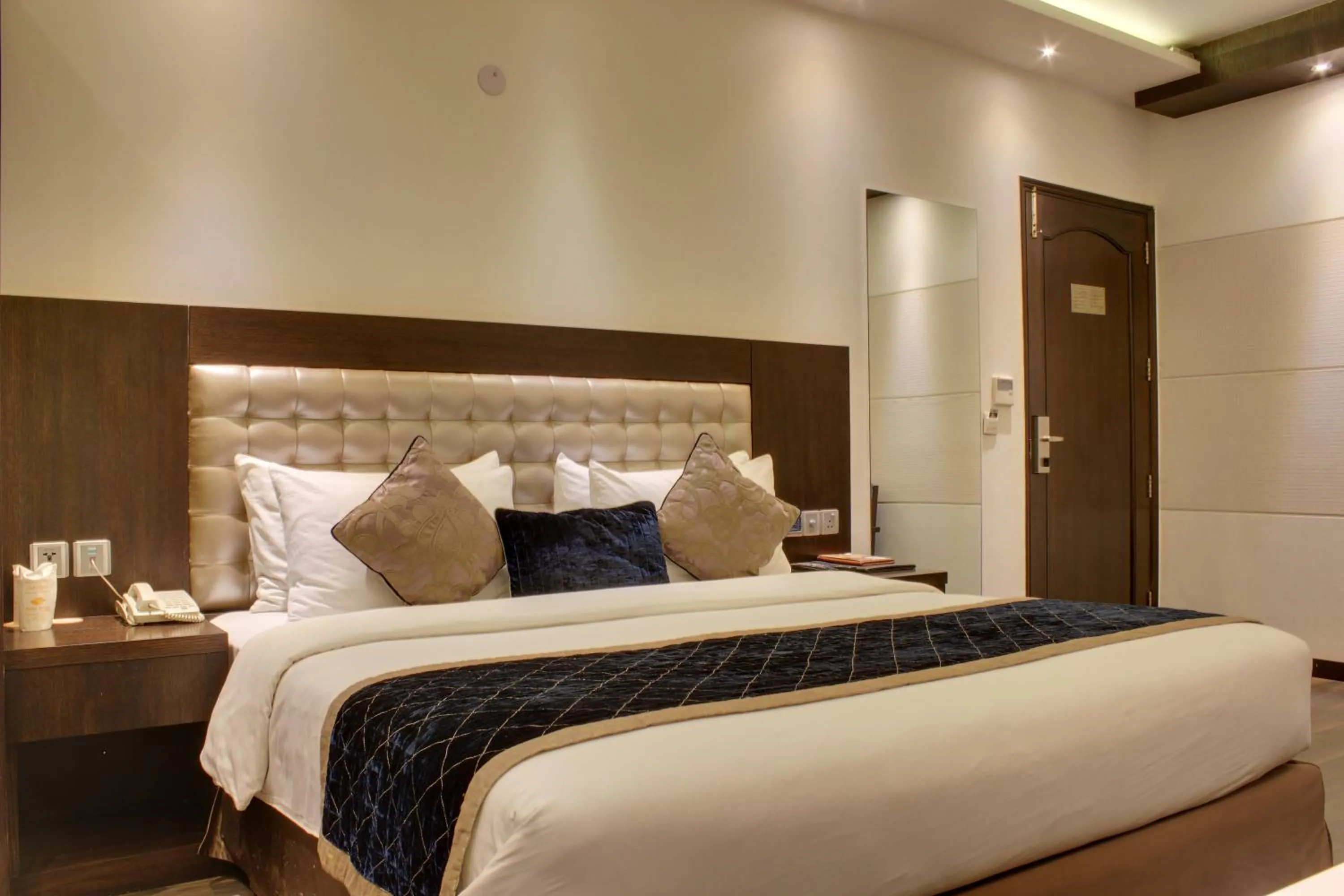 bunk bed, Bed in Hotel Grand Godwin - Near New Delhi Railway Station - Paharganj