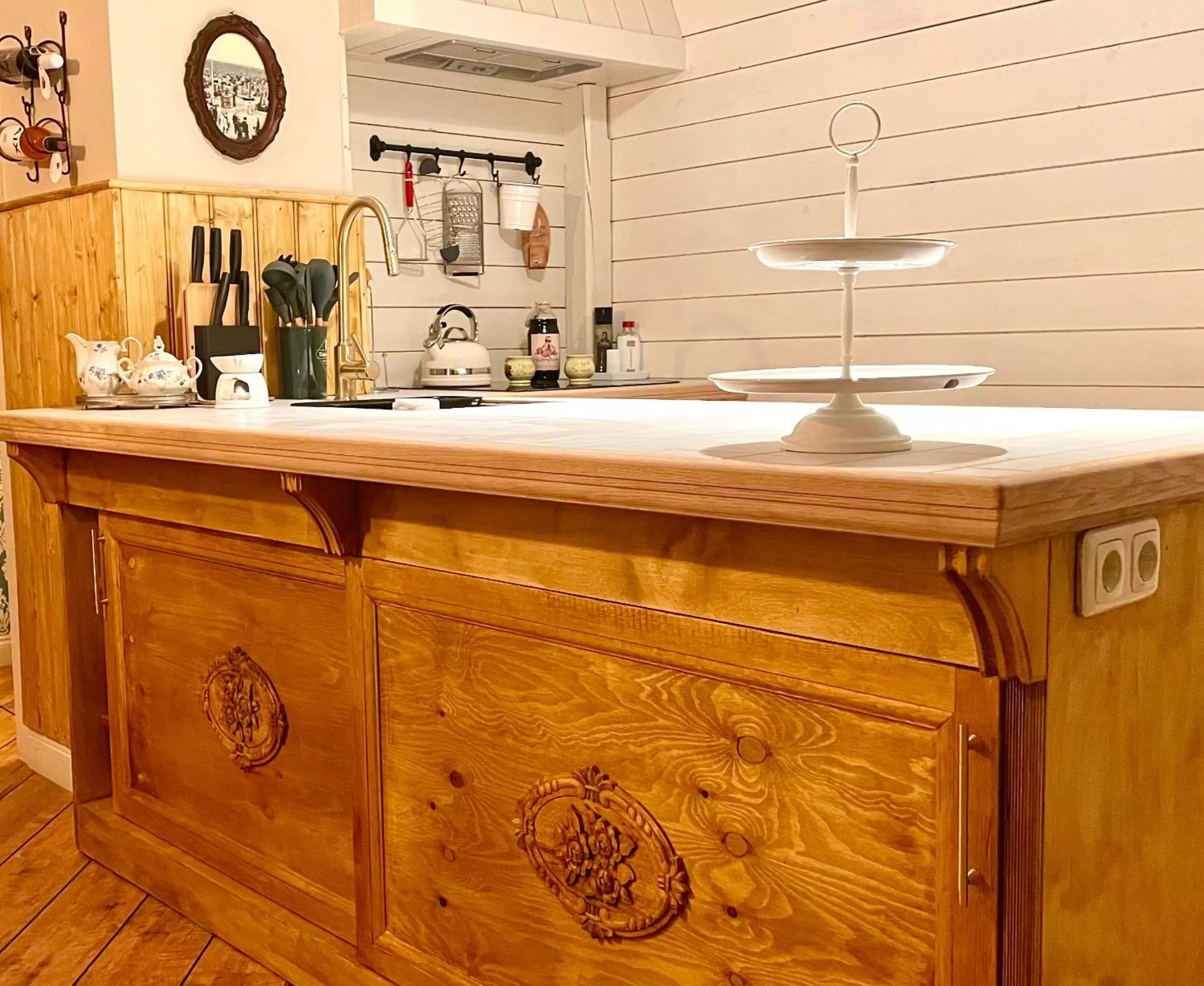 Kitchen or kitchenette in Weißt Du noch - Gästehäuser & Suiten