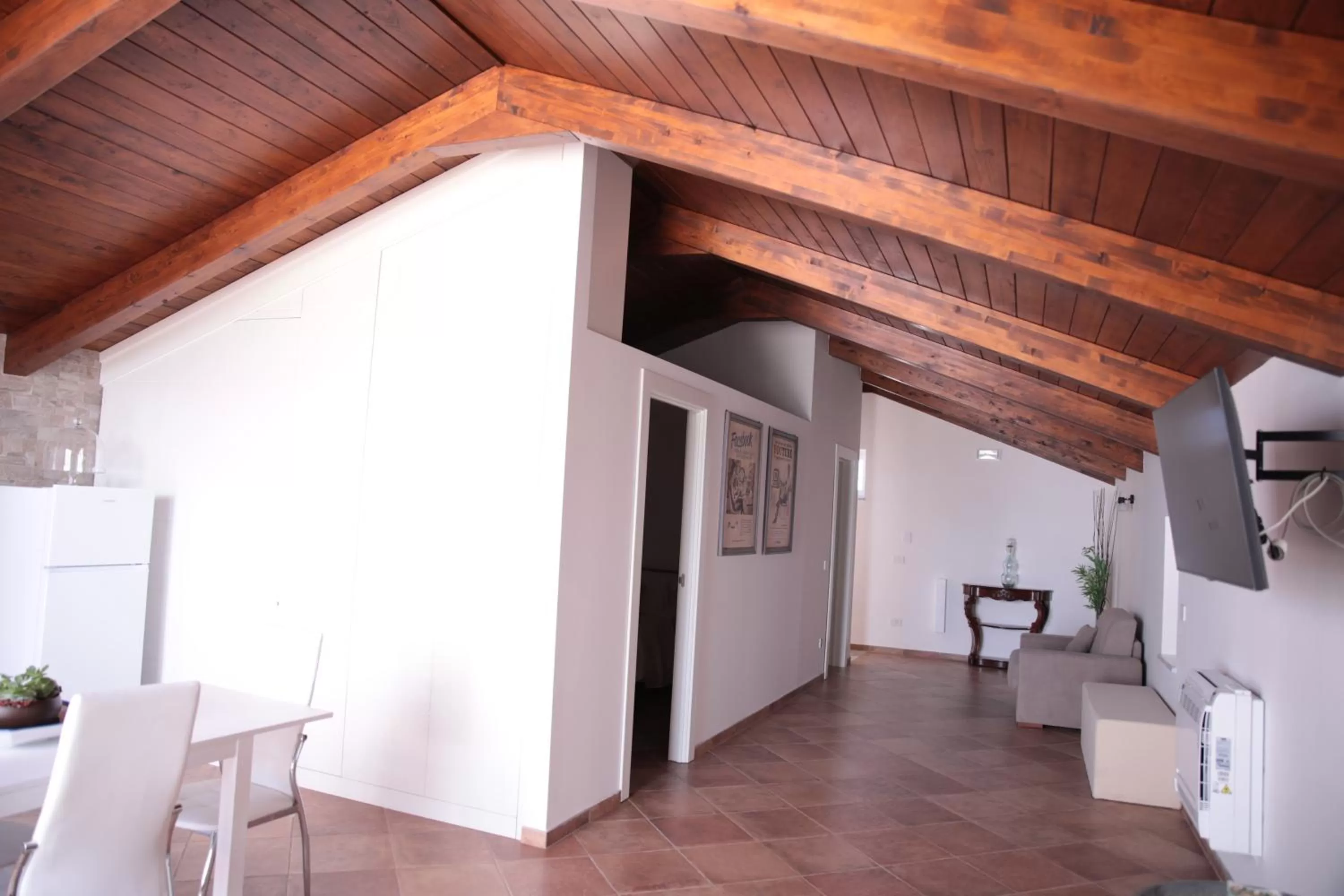 Photo of the whole room in Palazzo Caracciolo del Sole