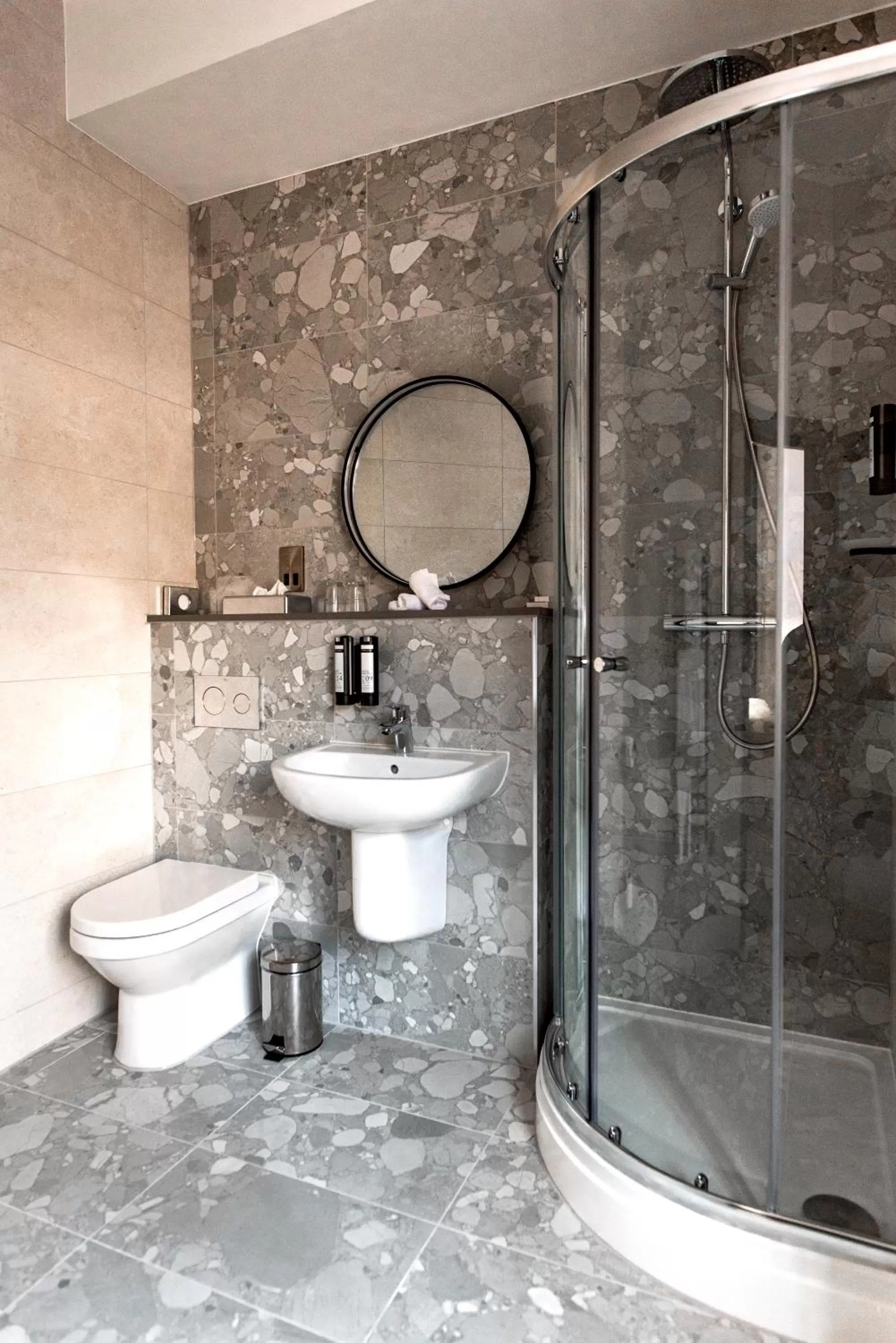 Shower in Lace Market Hotel