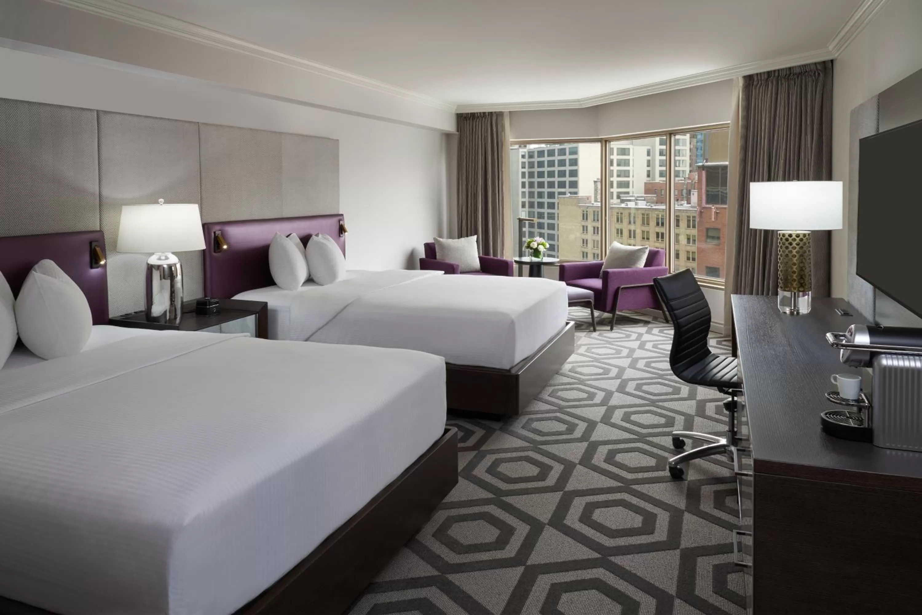 City view, Bed in InterContinental Toronto Centre by IHG