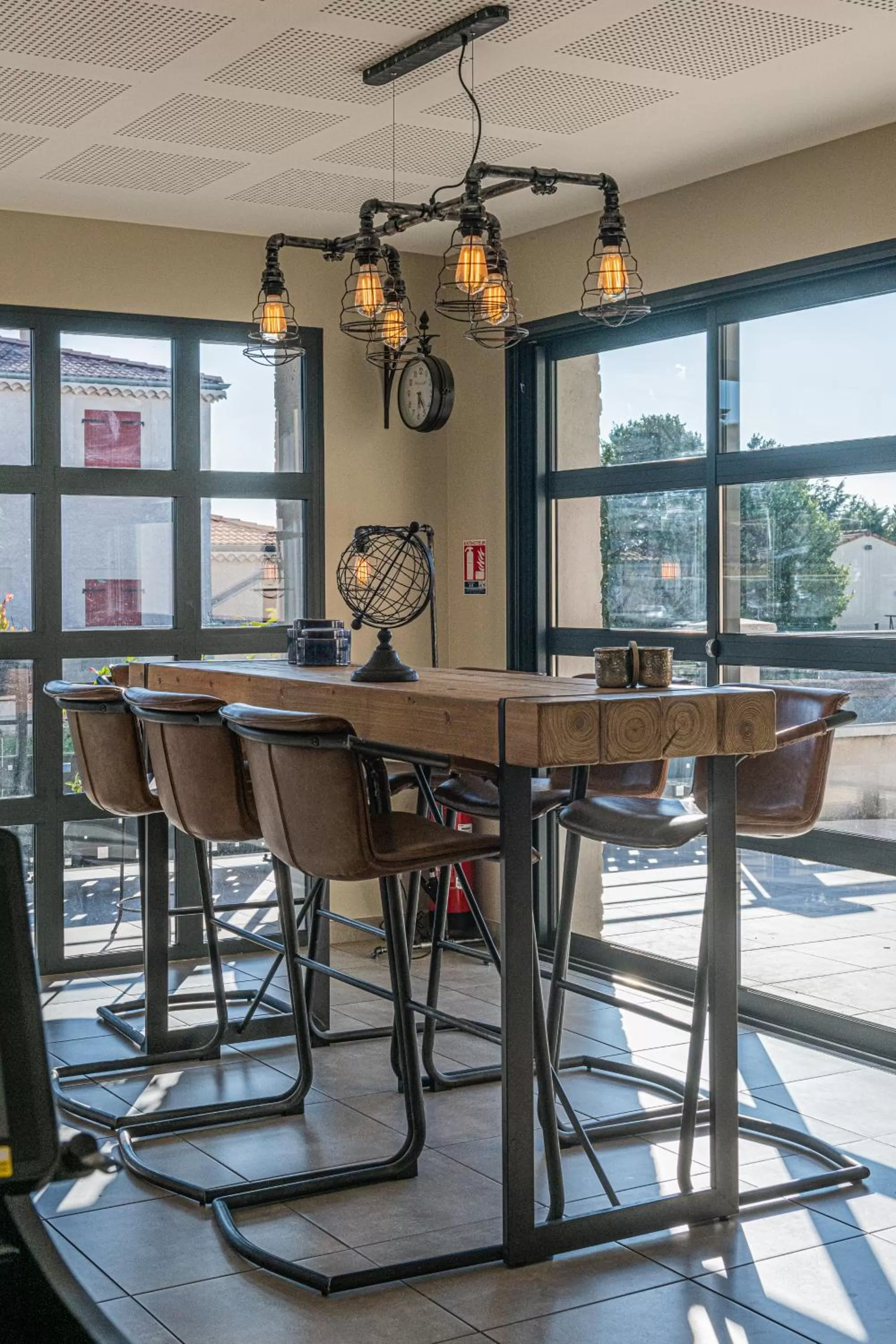 Lobby or reception in L'Horloge Gourmande