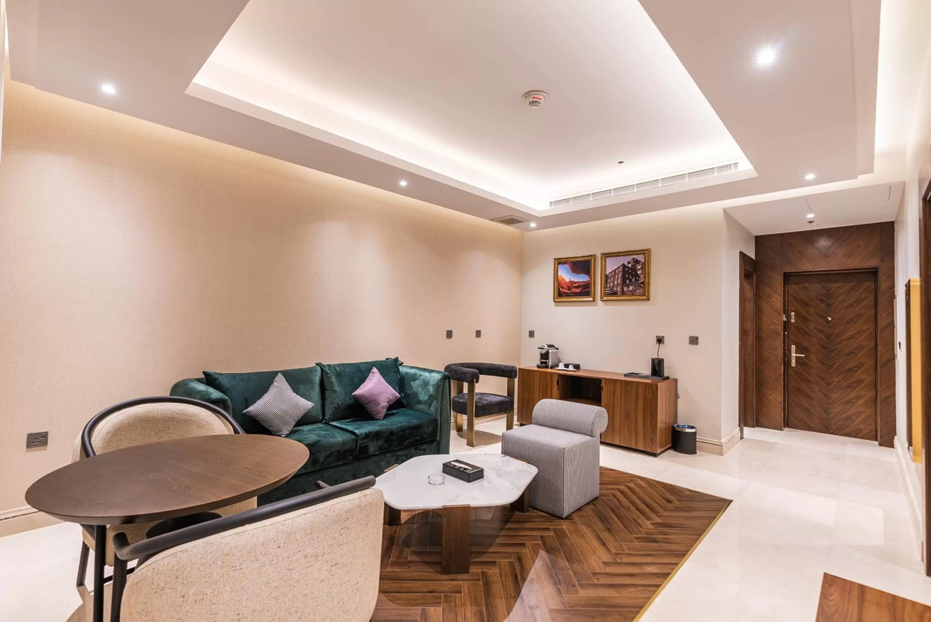 Living room in Tura Hotel Olaya - فندق ترى العليا