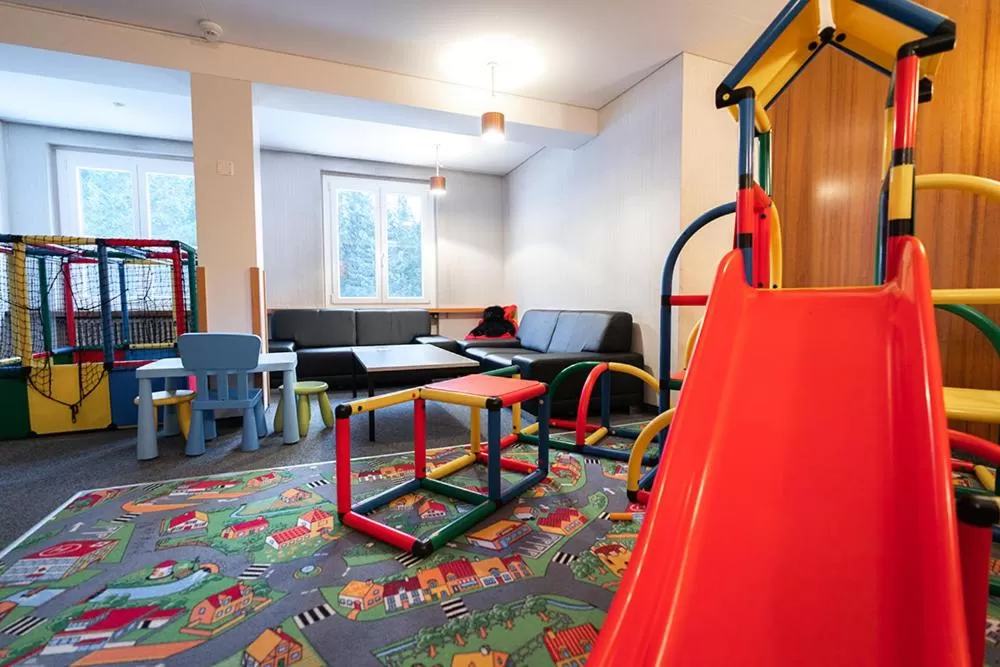 Game Room in Arosa Mountain Lodge