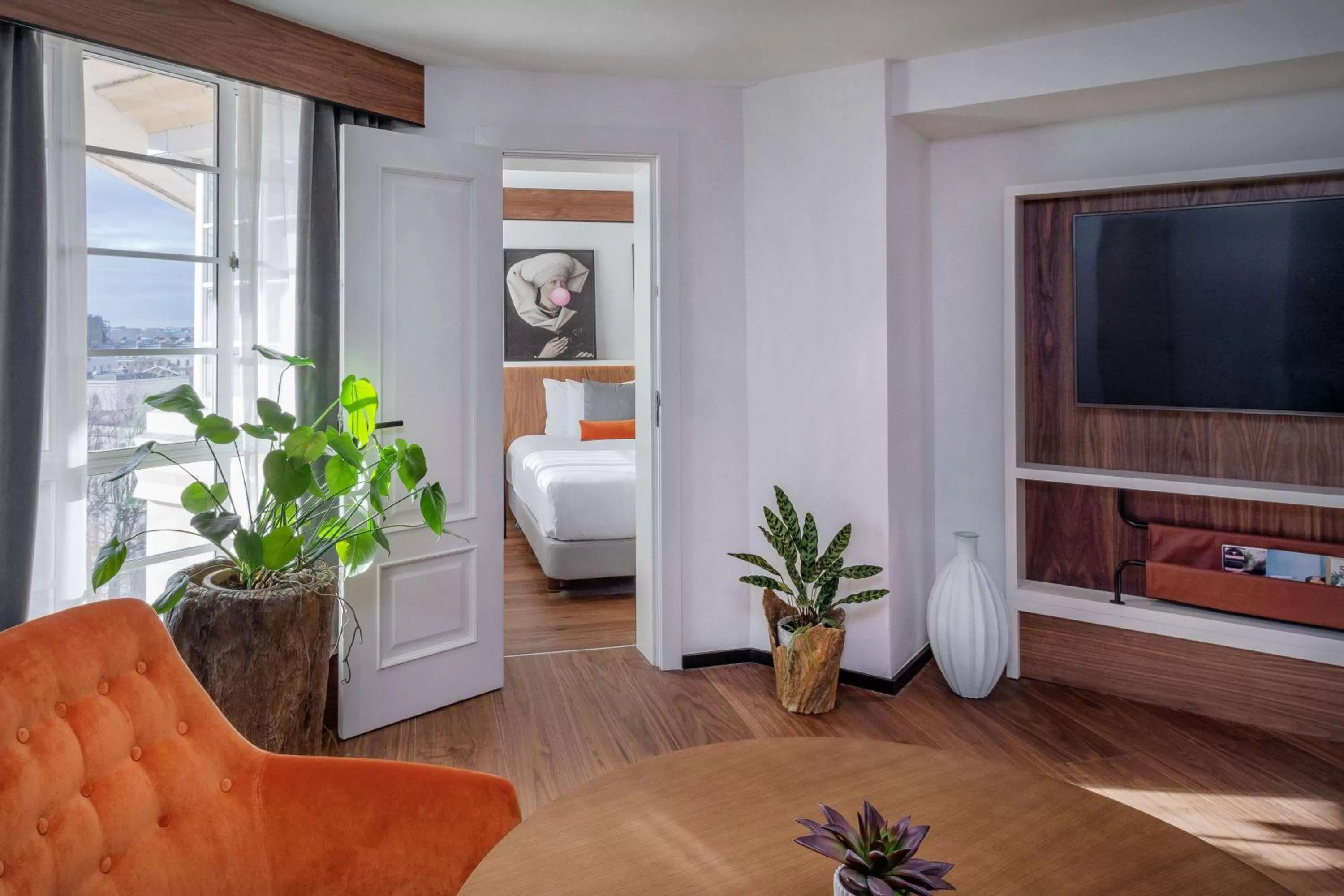 Photo of the whole room, Bed in Melia White House Hotel