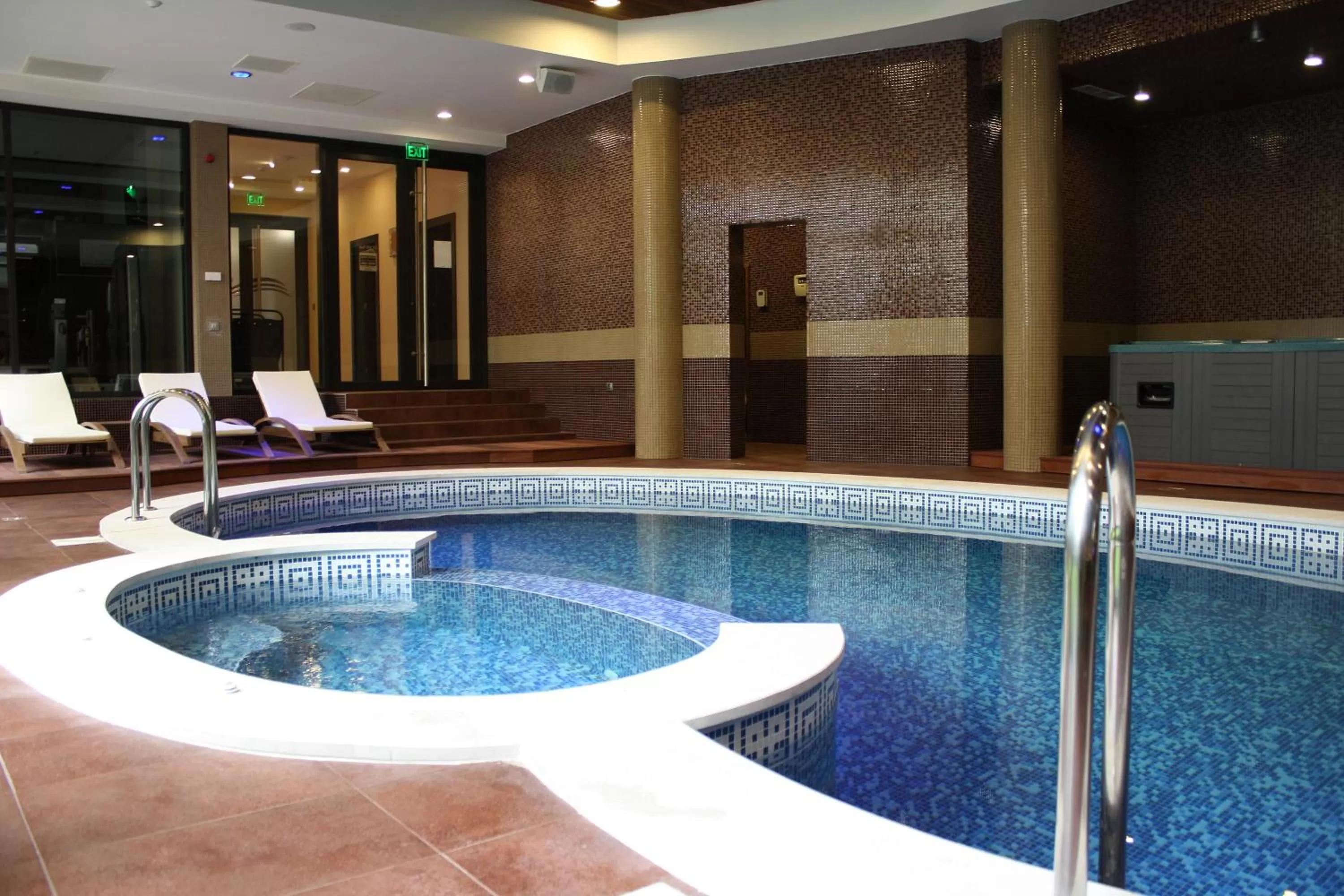 Swimming pool in Best Western Plus Olives City Hotel - Free Pool & Parking