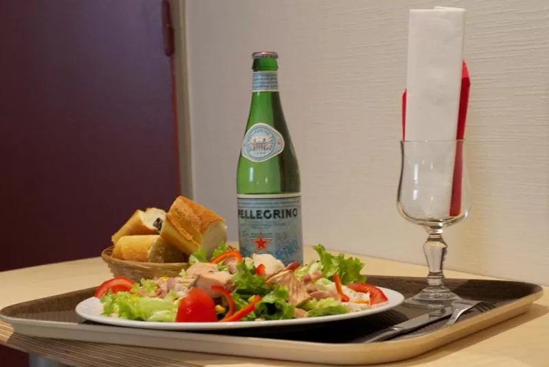 Food and drinks in Hôtel Novalis Quimperlé