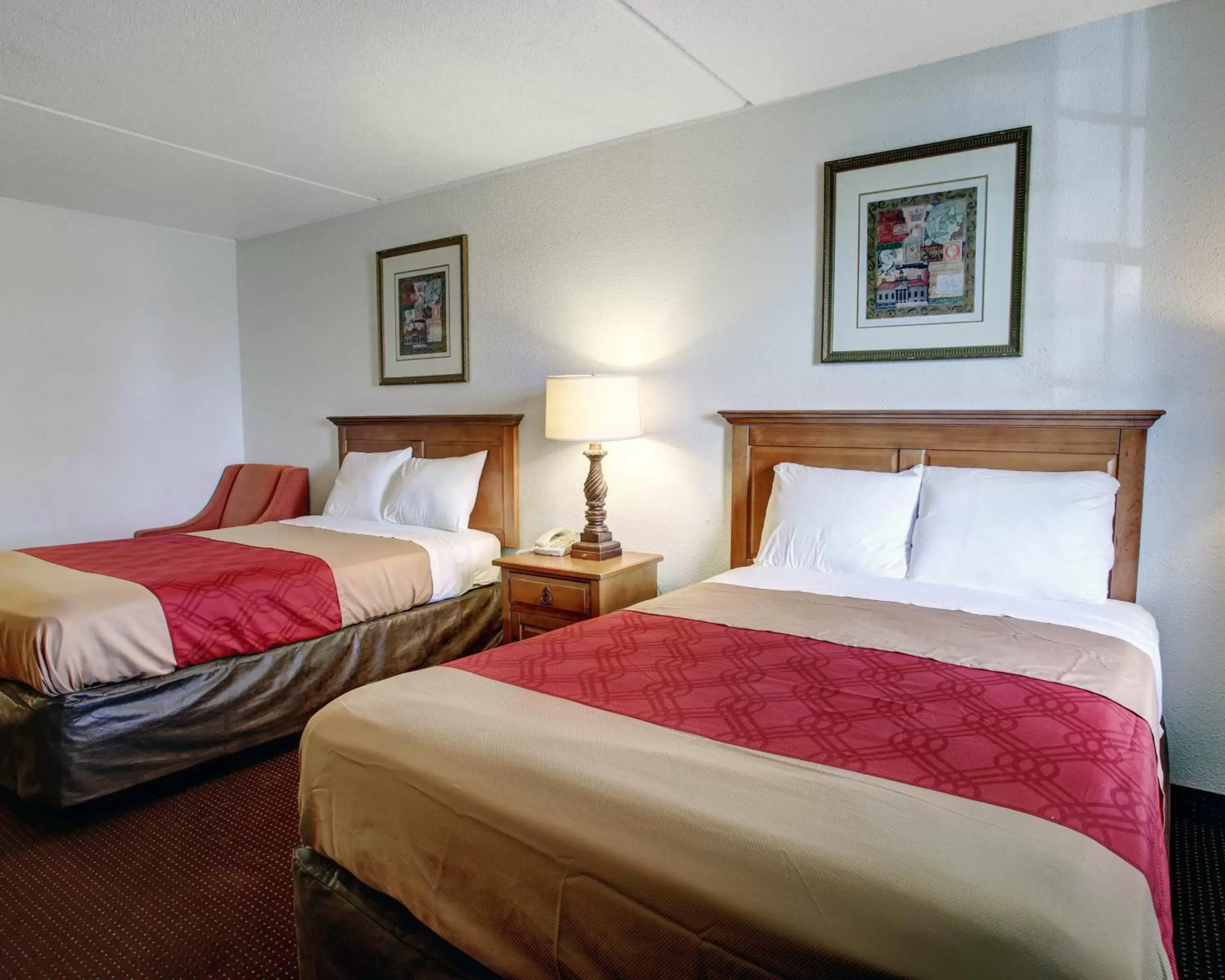 Double Room with Two Double Beds - Smoking in Rodeway Inn New Braunfels - San Antonio Area Double Room with Two Double Beds - Smoking in Rodeway Inn New Braunfels - San Antonio Area