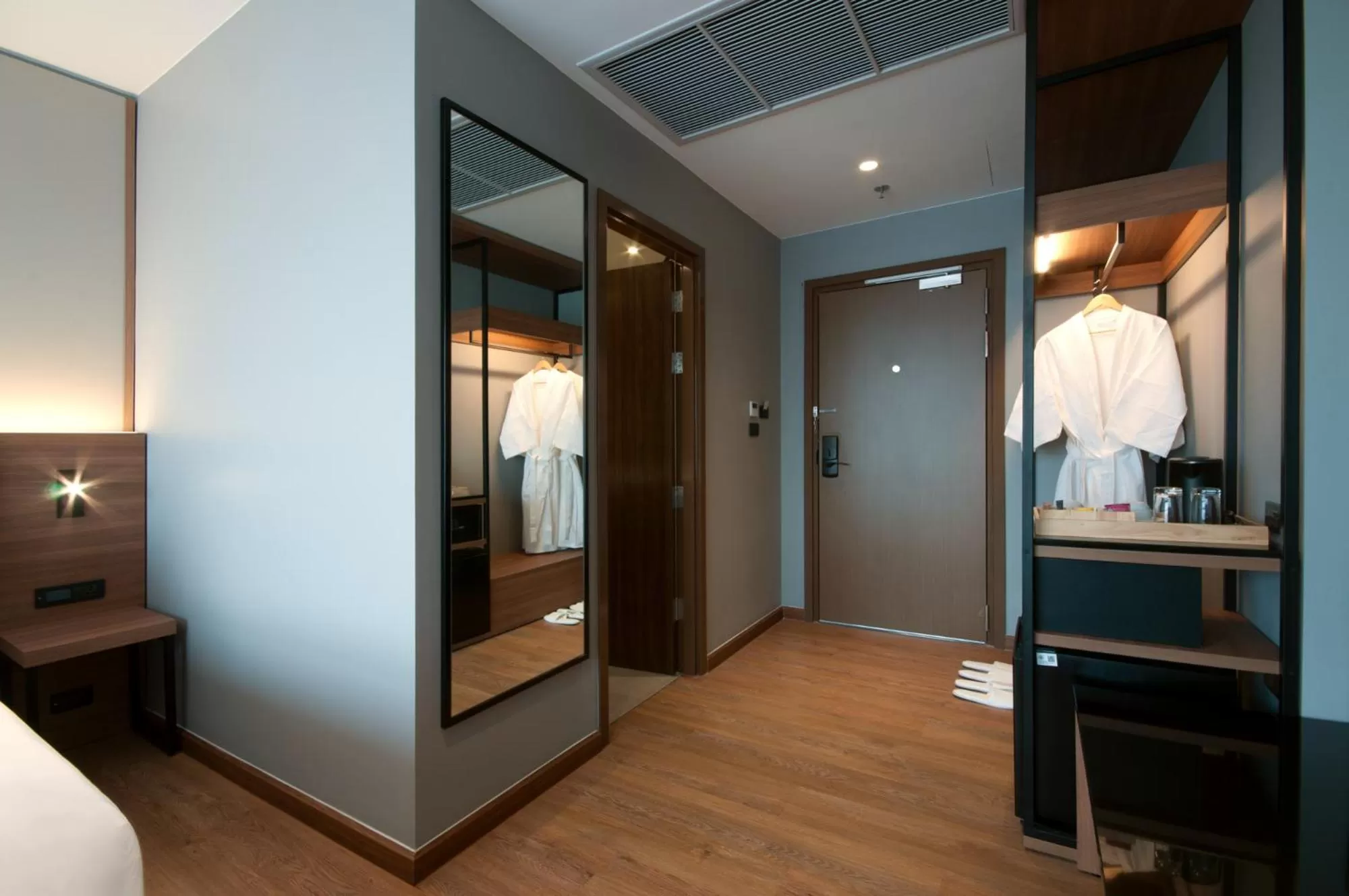 hair dresser, Bed in Best Western Chatuchak