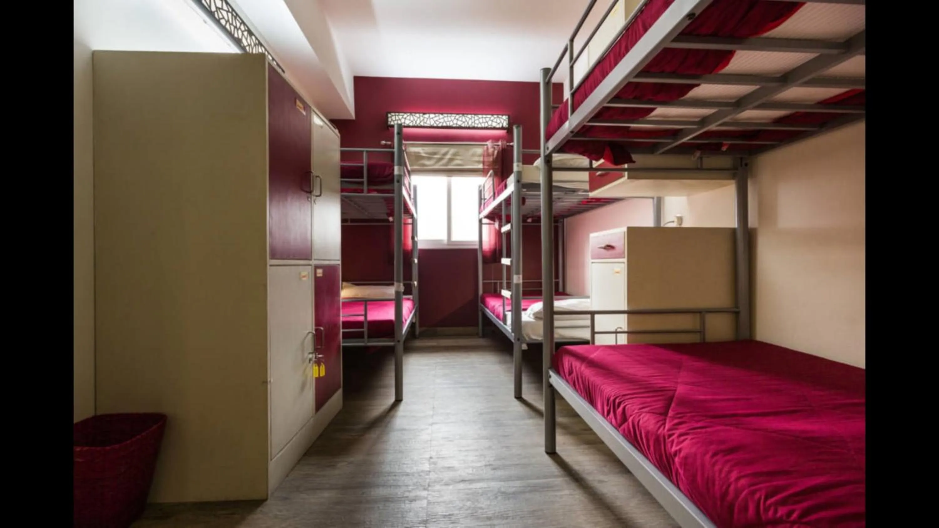 bunk bed, Bed in Joey's Hostel Delhi - 20 mins from Railway Station