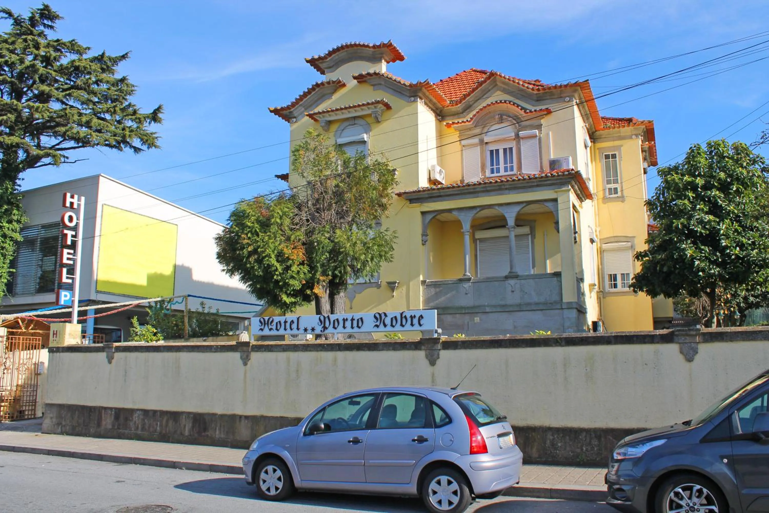 Facade/entrance in Hotel Porto Nobre