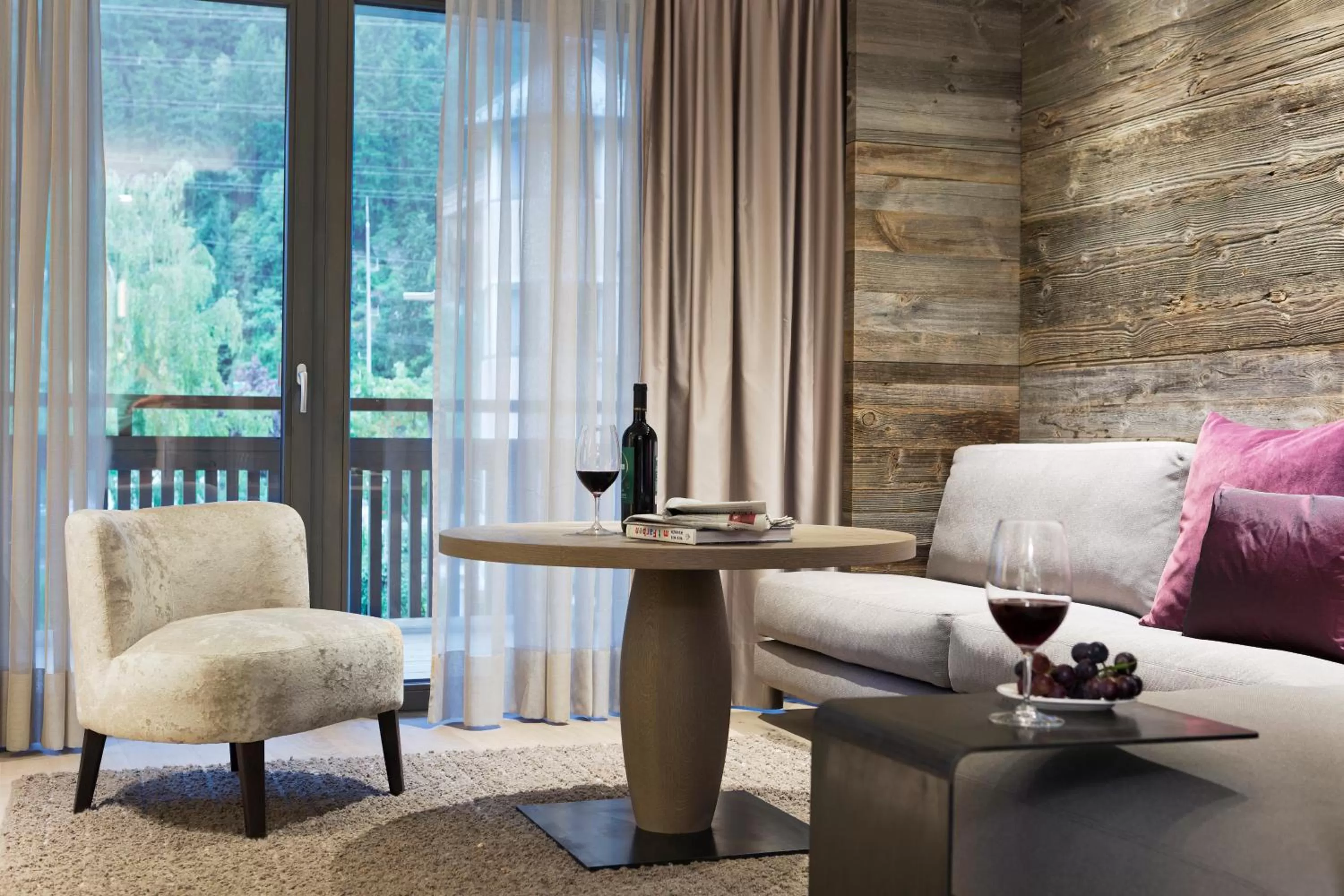 Seating area in ElisabethHotel Premium Private Retreat- Adults only