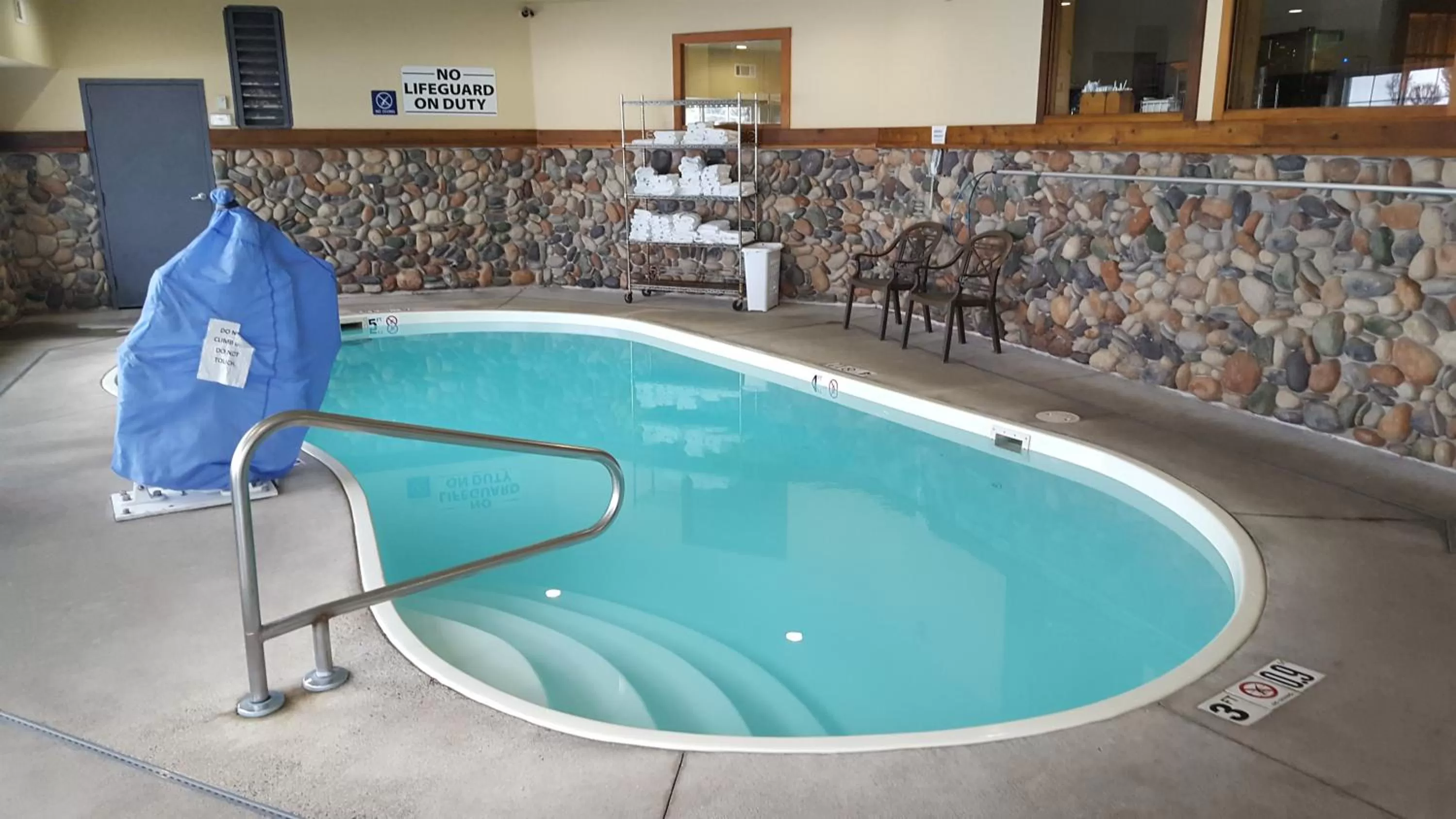 Swimming pool in Microtel Inn & Suites by Wyndham Bozeman